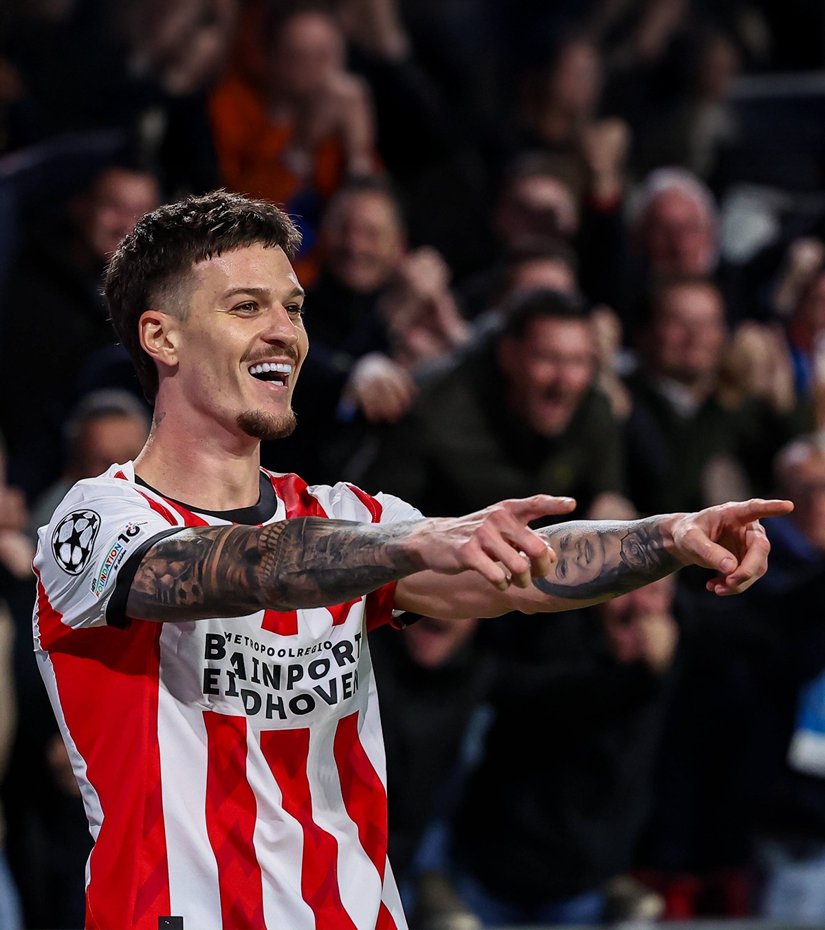 One Man show VIDEO. Dennis Man, premiat de UEFA după golurile înscrise în meciul cu Napoli + reacția românului: „Meritam!”