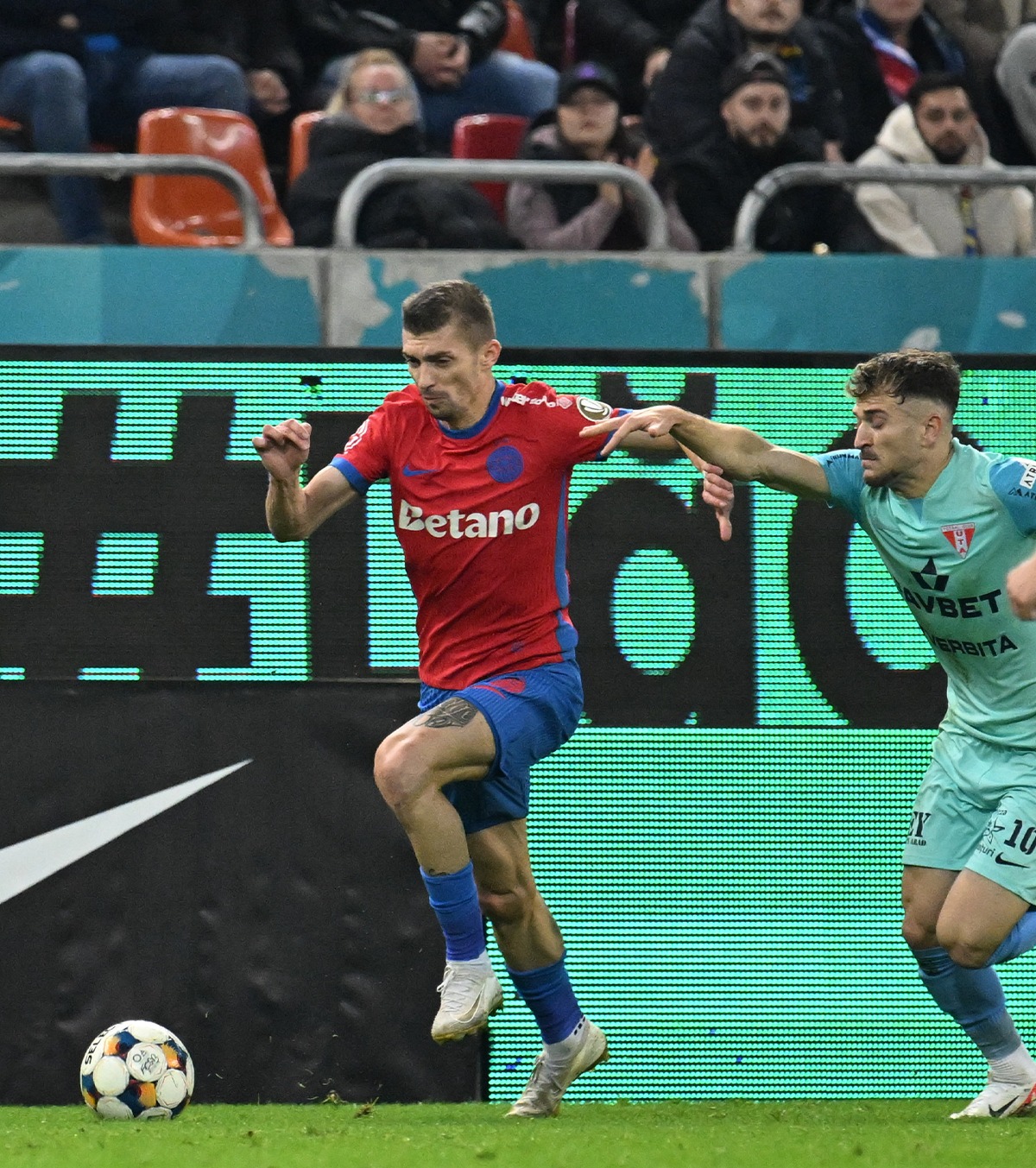 „Nu mă respecți!”  Becali intervine în conflictul Tănase - Giovanni! Reacție dură: „I-am zis că nu e bărbat dacă face asta”