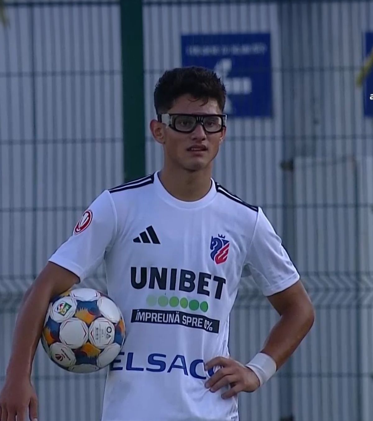 Diagnostic crunt pentru Ilaș Cât va lipsi puștiul celor de la FC Botoșani, după accidentarea din meciul cu Hermannstadt