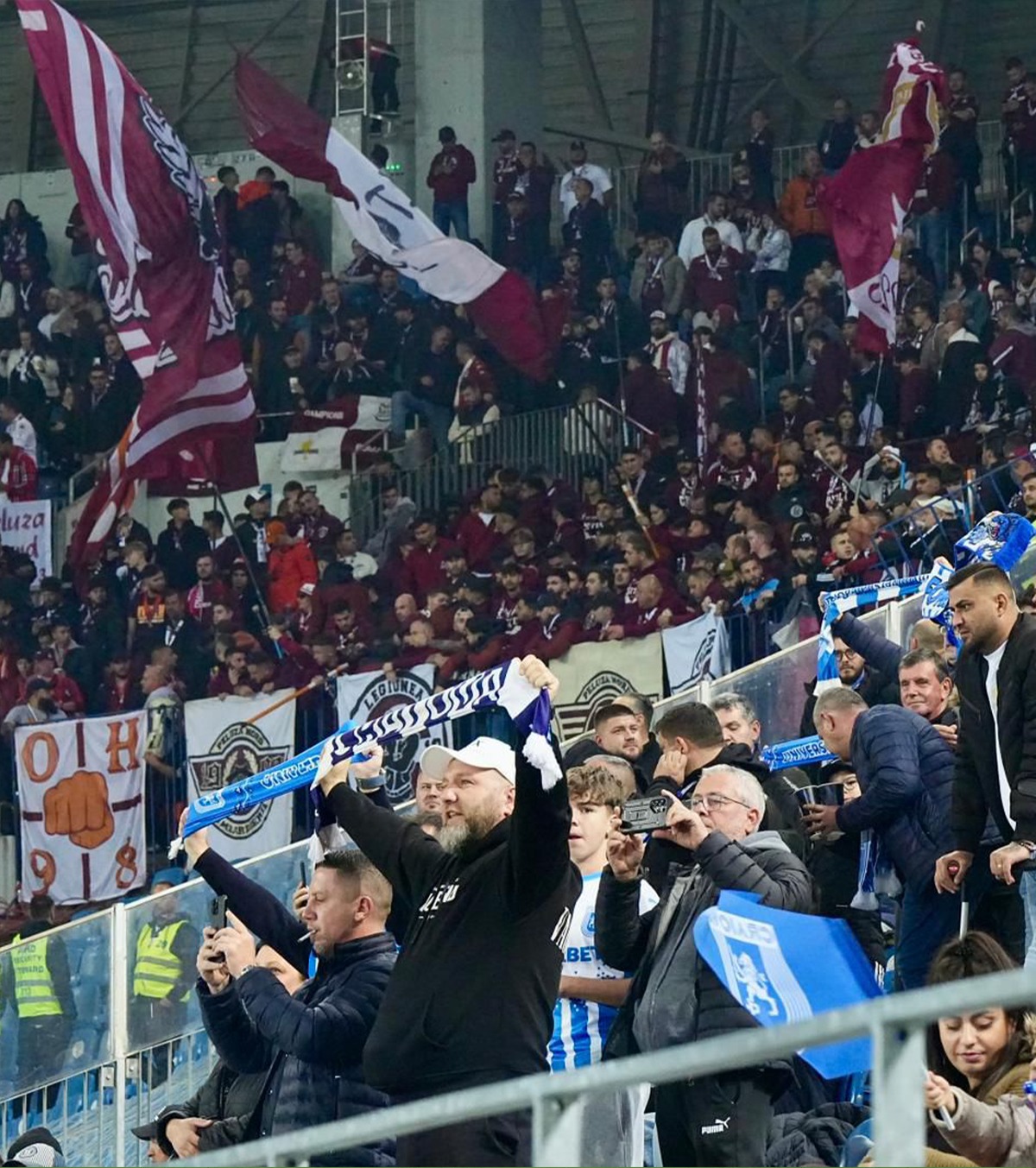 Record în Bănie VIDEO. Fanii Rapidului, deplasare impresionantă pe „Ion Oblemenco”: e cel mai mare număr de oaspeți de pe noul stadion