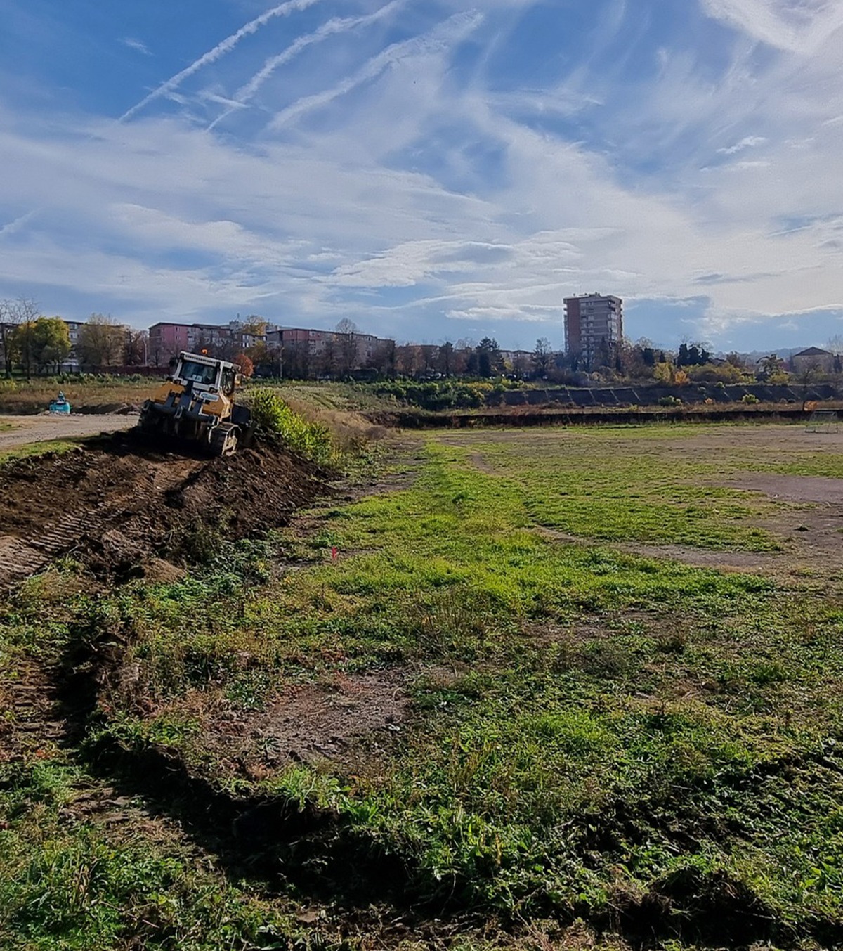 Proiect important la Hunedoara Primăria a anunțat startul lucrărilor pentru o nouă bază sportivă. Ce facilități va include