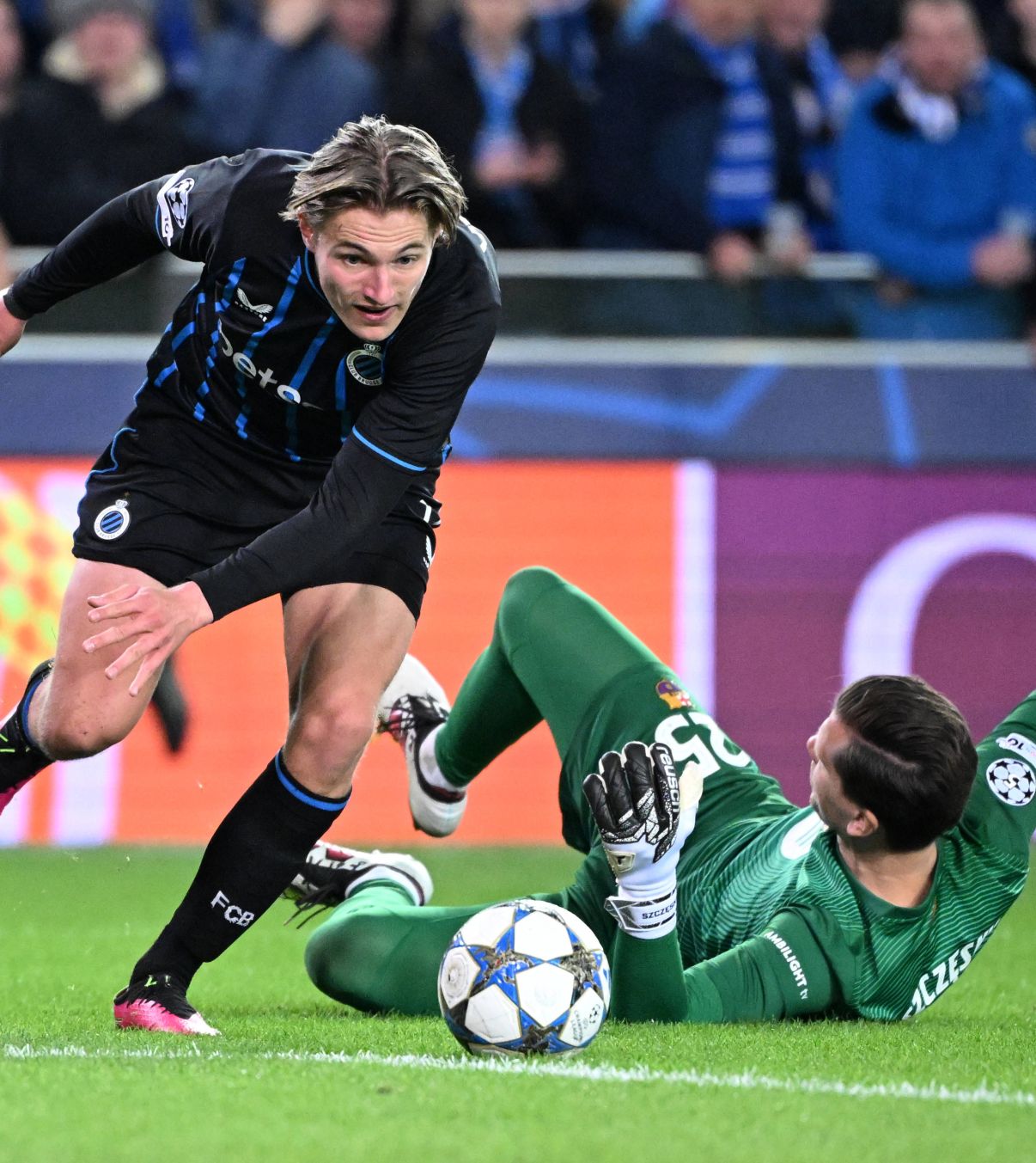 „Jefuiți!” Van Basten are o concluzie radicală după Club Brugge - Barcelona: „Nici nu l-a atins”