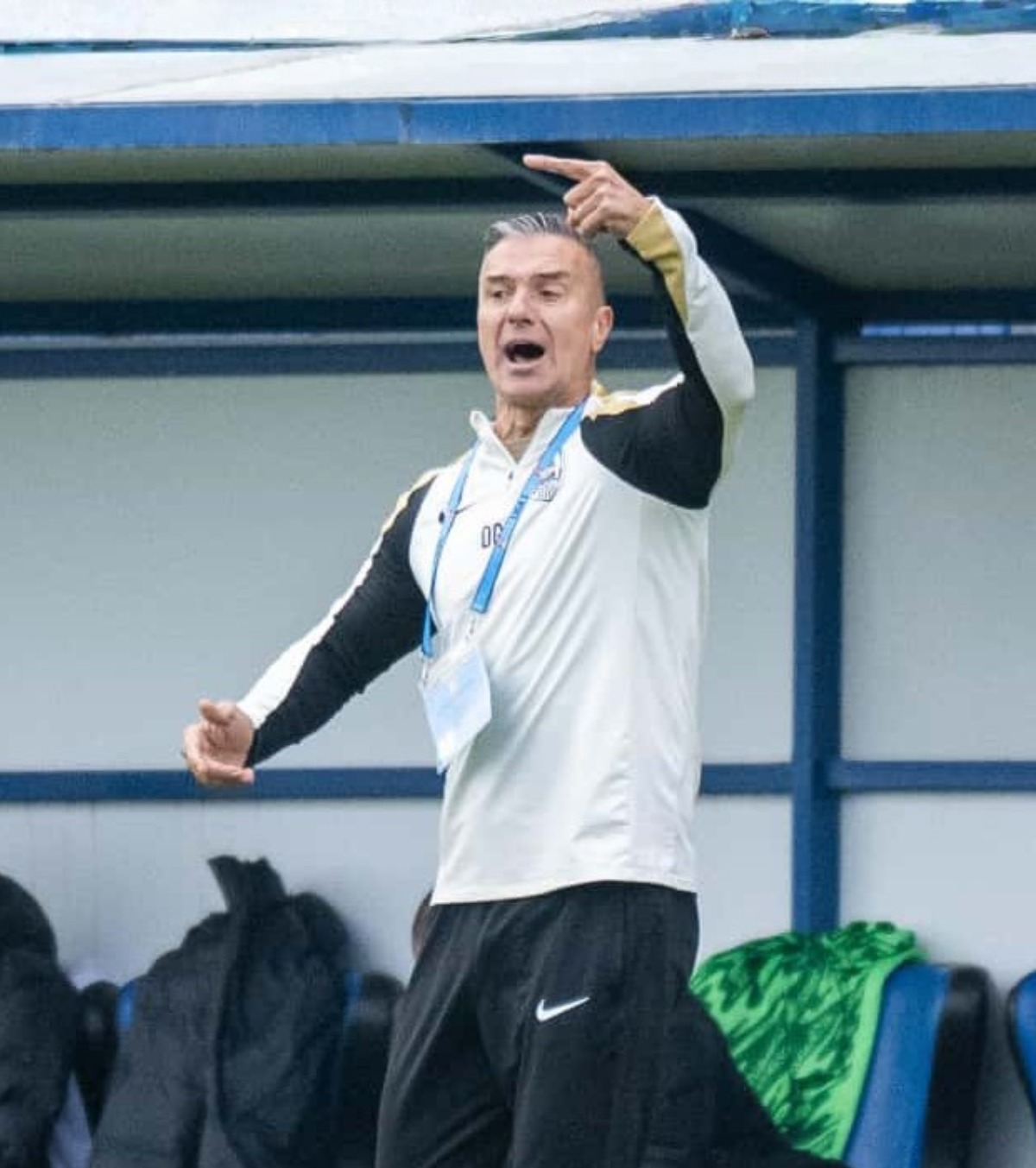 Pancu, exasperat de Munteanu Antrenorul lui CFR Cluj, criză de nervi pe bancă după ce a văzut ce-a făcut Louis