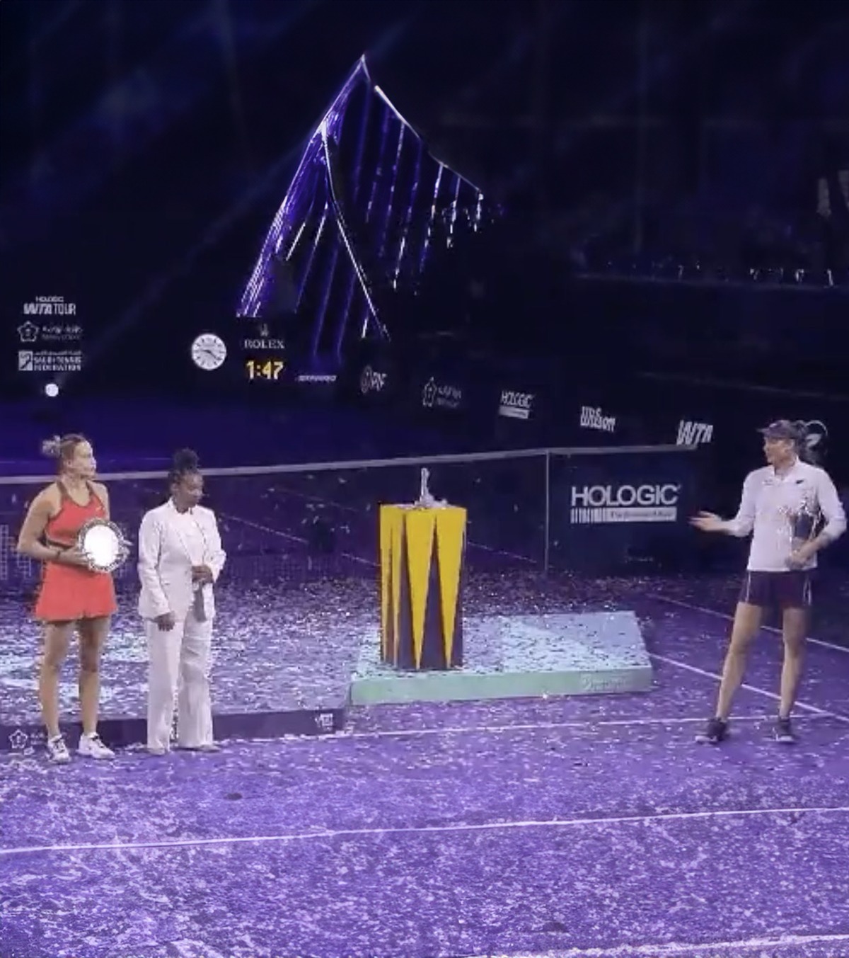 „Ești bolnavă! Dezgustător!” Fanii Elenei Rybakina, intervenție dură după ce o legendă a criticat-o pe kazahă pentru gestul făcut la Turneul Campioanelor