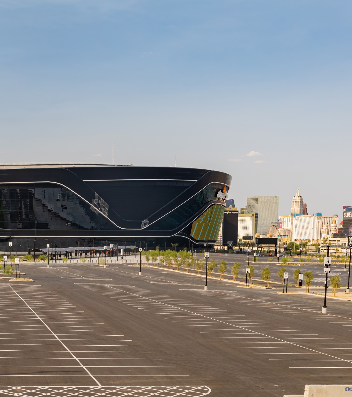 Prețurile au luat-o razna Un loc de parcare la CM 2026 va fi mai scump decât un bilet la meci!