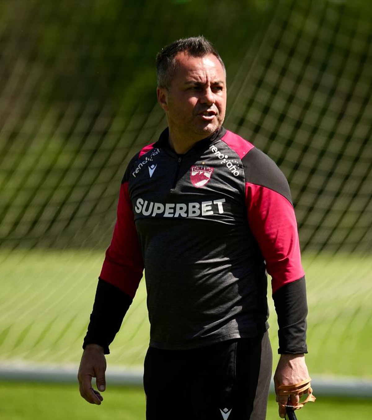 Știe ce-i lipsește lui Dennis Politic Florentin Petre, secundul lui Dinamo, a dezvăluit dialogul avut cu fotbalistul aflat acum la FCSB