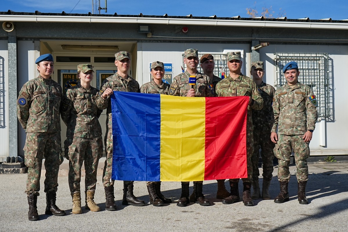 „Suntem alături de voi!” VIDEO. GOLAZO.ro publică mesajul transmis de militarii români pentru „tricolori” din baza EUFOR de la Sarajevo