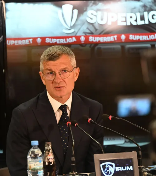 „Acolo e marea problemă” Sabău a analizat naționala, înainte de meciul cu Bosnia, și avertizează: „Nu vrei să experimentezi”