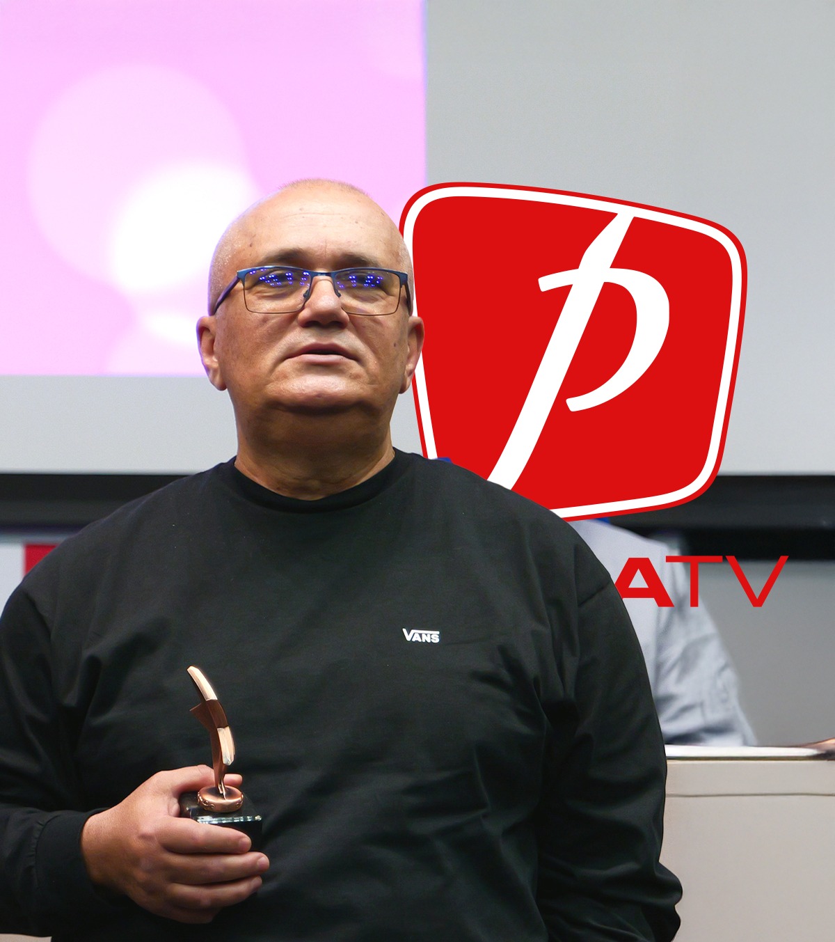 Emil Grădinescu: „Sabotaj, primitivism!” Comentatorii meciului Bosnia - România, revoltați pentru ce le-au făcut bosniacii la Zenica