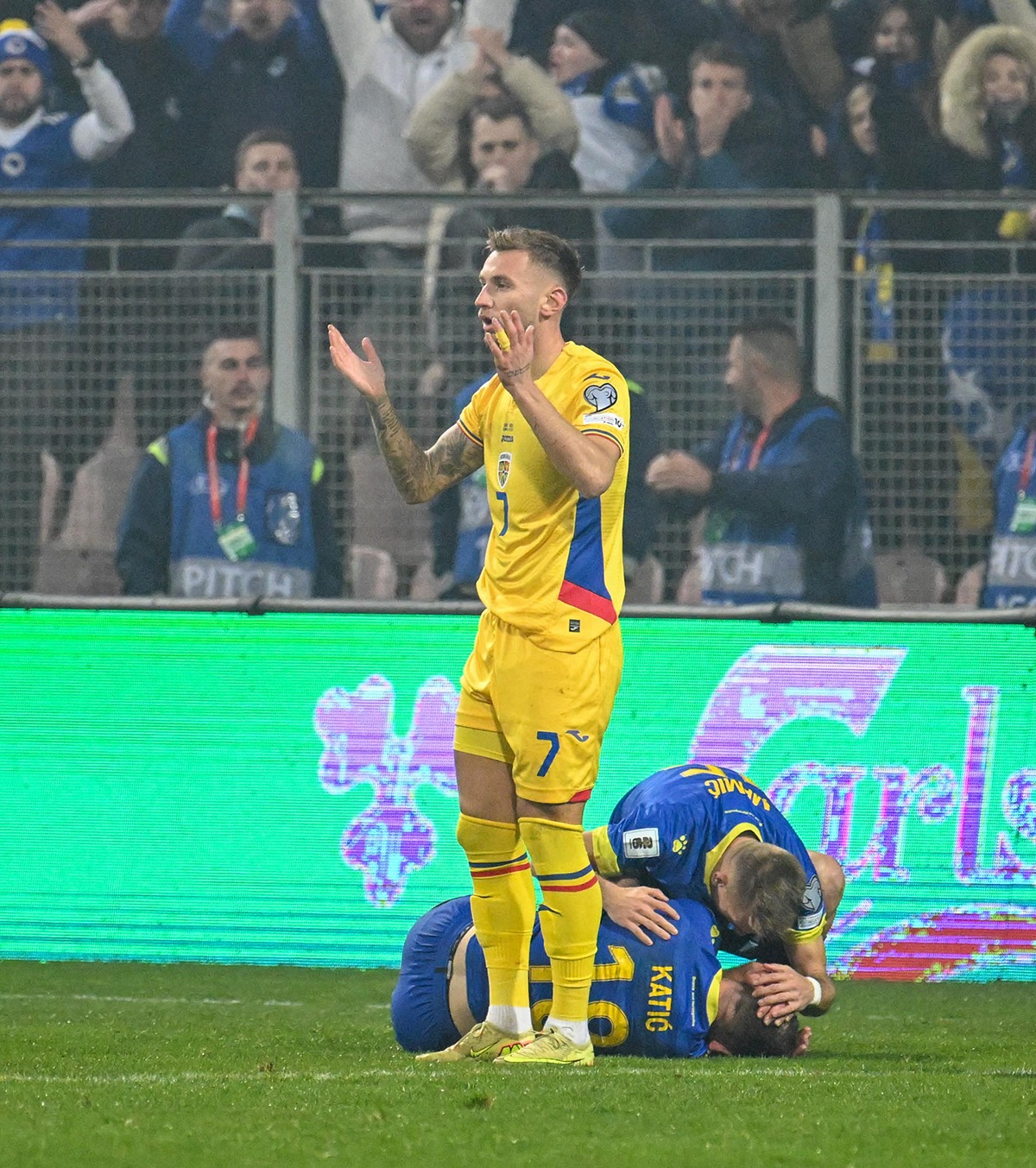 Drăguș l-a „bătut” pe Vlădoiu Atacantul naționalei, prăbușit pe tunel după ce a intrat în istorie: a depășit recordul de la Mondialul 1994