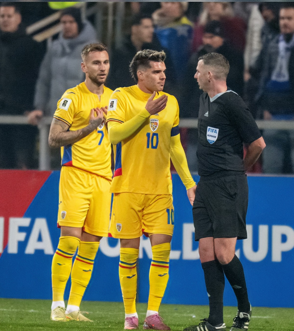 Ianis Hagi, furios pe arbitru A răbufnit după eșecul cu Bosnia: „Asta i-am spus! Mi-a comunicat că e «primul pas» ”