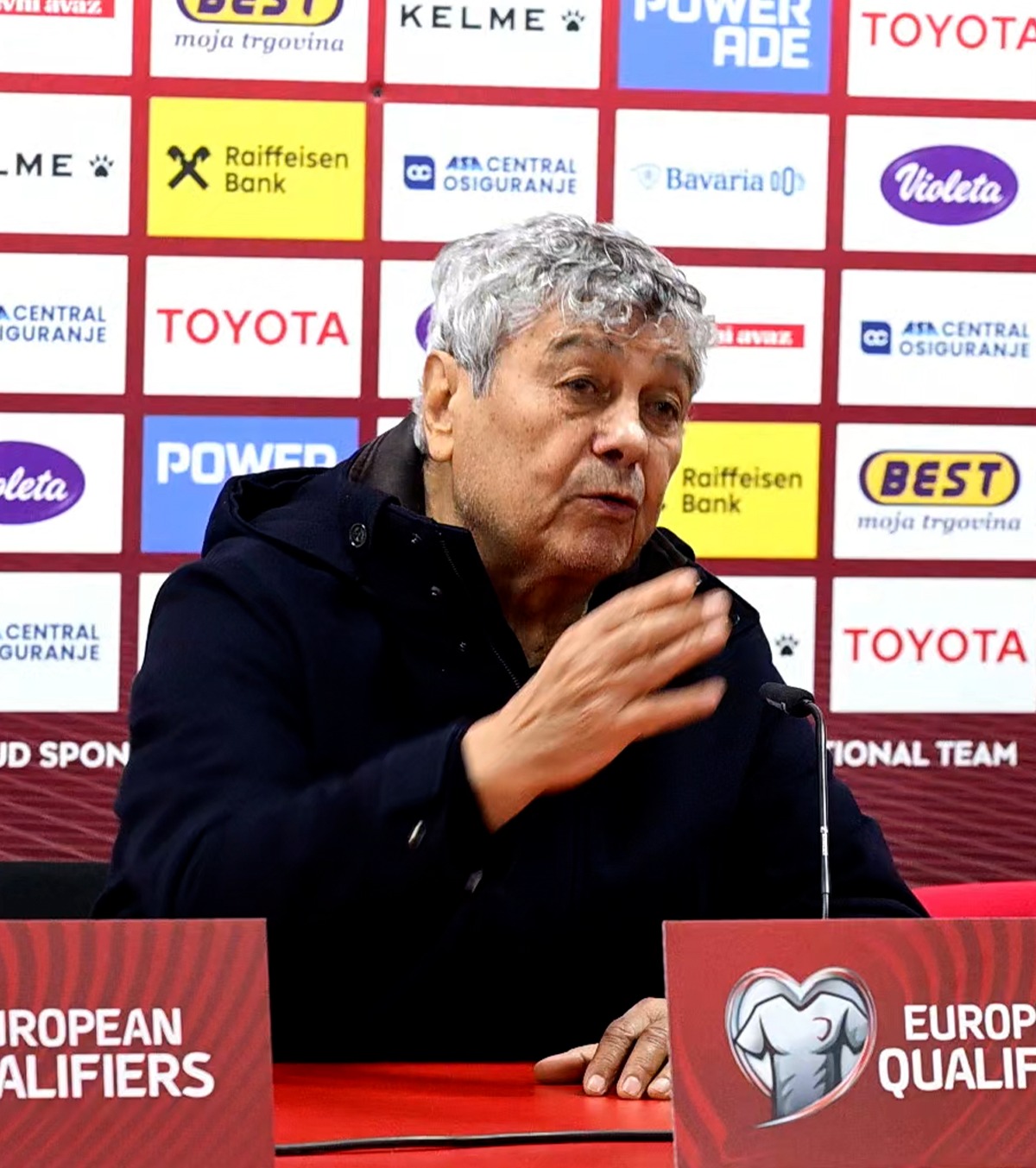 A urlat la ziariștii bosniaci! VIDEO. Mircea Lucescu a reacționat șocant la conferința de presă: „Eu vorbesc, nu tu!”