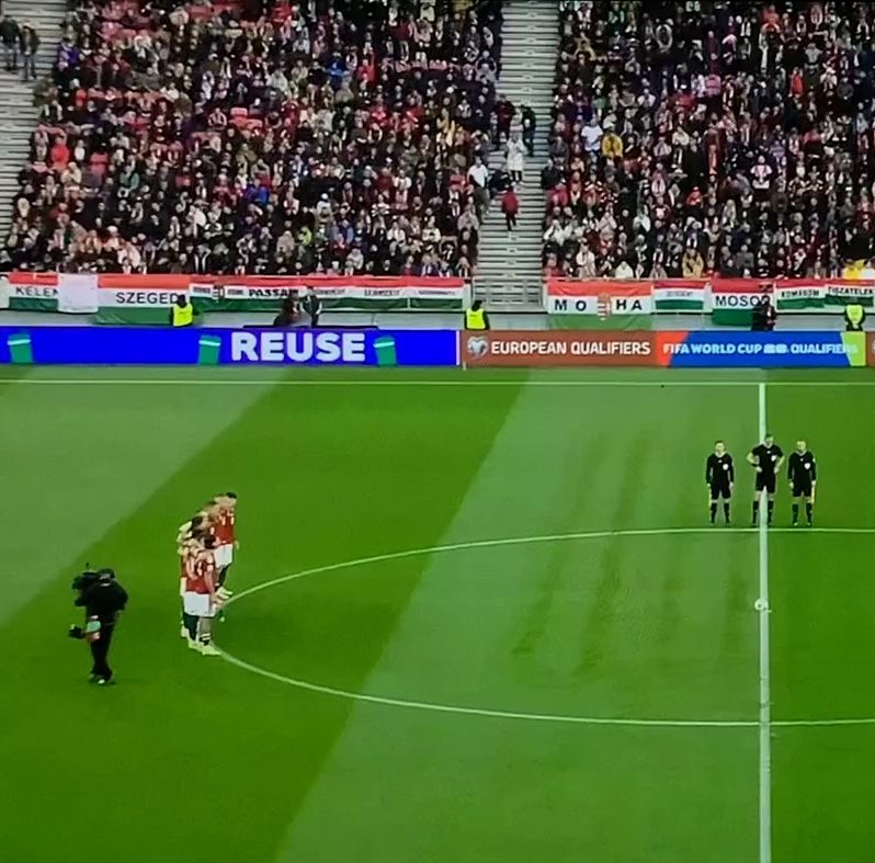 Emeric Ienei, omagiat la Budapesta La partida dintre Ungaria și Irlanda a fost ținut un moment de reculegere în memoria marelui antrenor