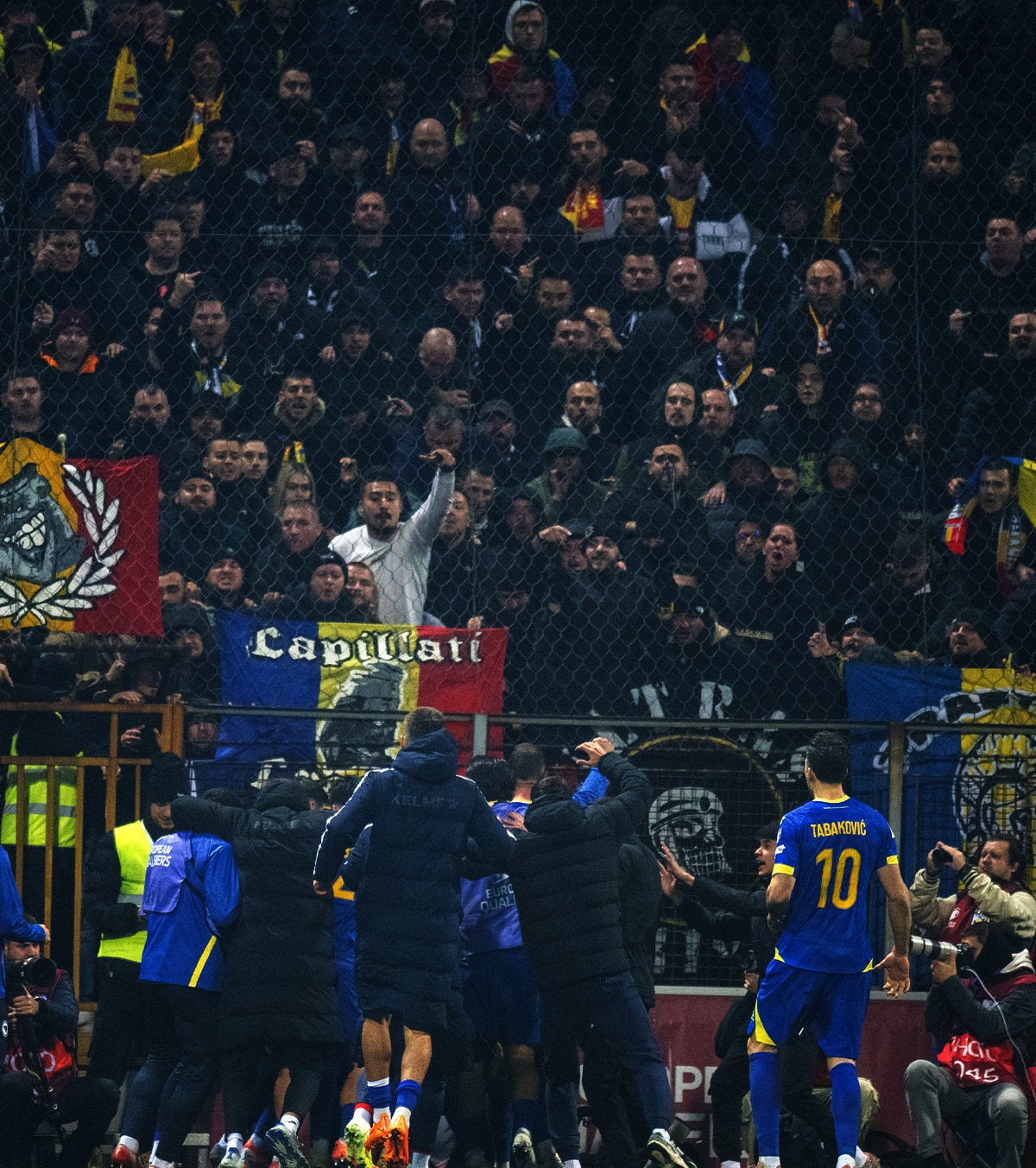 „Trebuia să protestăm” Raul Rusescu, după scandările rasiste de la Bosnia - România: „Dacă ieșeam de pe teren?”