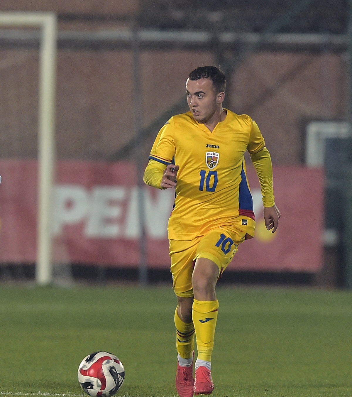 Atac la selecționer MM Stoica susține că jucătorul FCSB e marginalizat la națională: „S-a ales praful! Nu știu de ce a făcut asta”