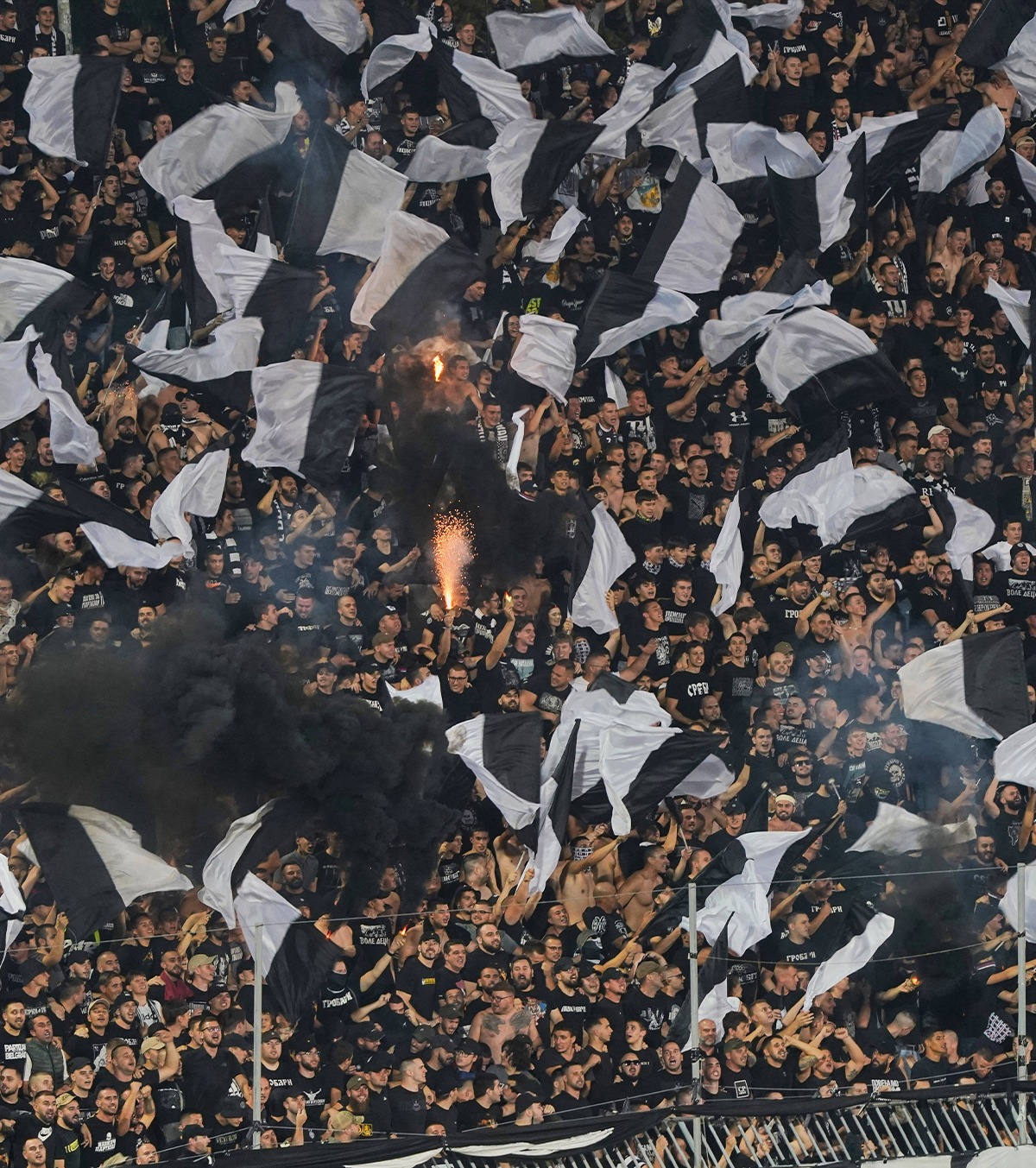 Tragedie în Serbia Unul din liderii galeriei lui Partizan a fost asasinat în plină stradă 