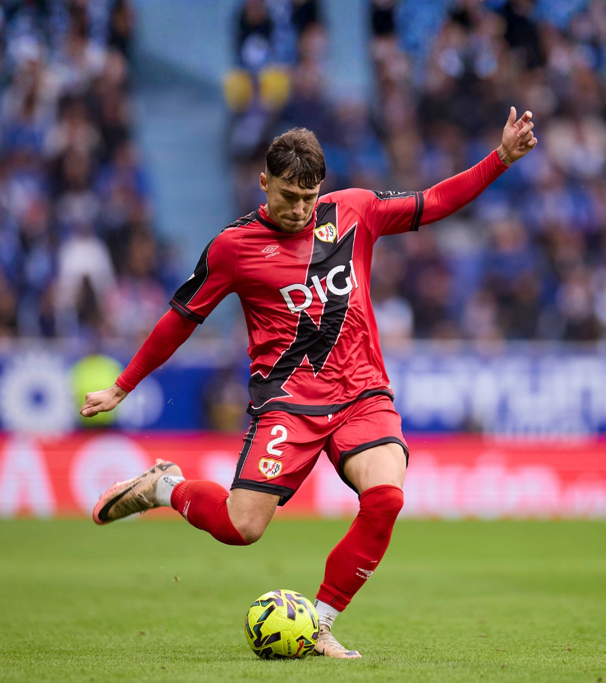 Rațiu, jucătorul meciului FOTO: I-a dat pe spate pe spanioli după ce și-a reînnoit contractul:  „E  un șacal” + i-a cerut unui coleg să iasă de pe teren