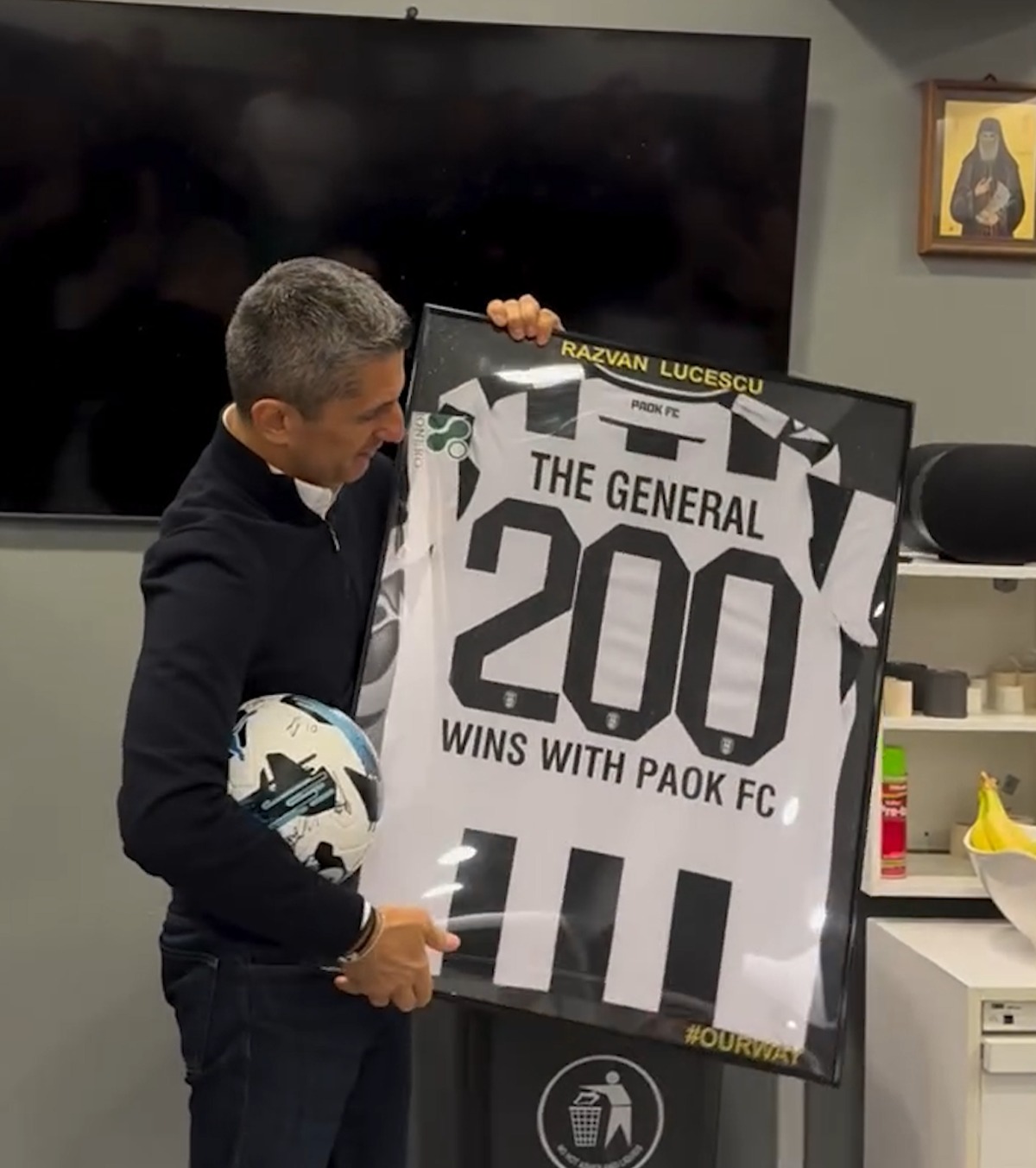 Generalul Răzvan Lucescu VIDEO. Românul a atins o bornă fabuloasă la PAOK: „Un an care ar putea intra în istorie”