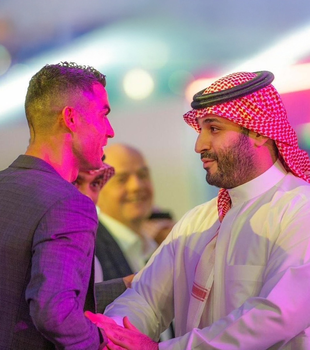 Două țări trag de Ronaldo  Arabia Saudită îl consideră principalul ambasador. Portugalia vrea să profite de această legătură
