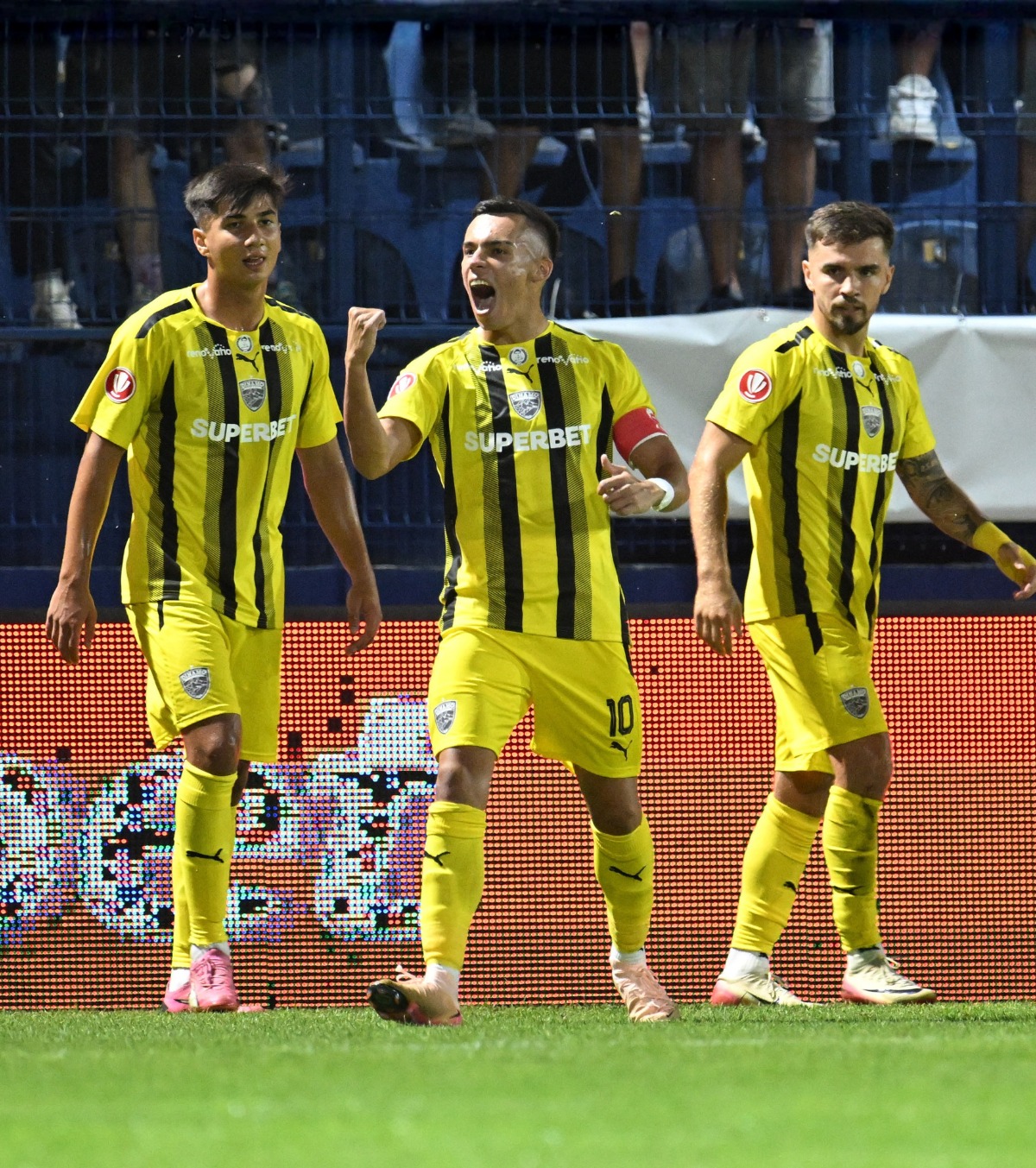 Dinamo are probleme mari Doi jucători esențiali ratează meciul cu FCSB! + Noi detalii despre conflictul cu staff-ul naționalei U21: „Musi a avut dreptate”