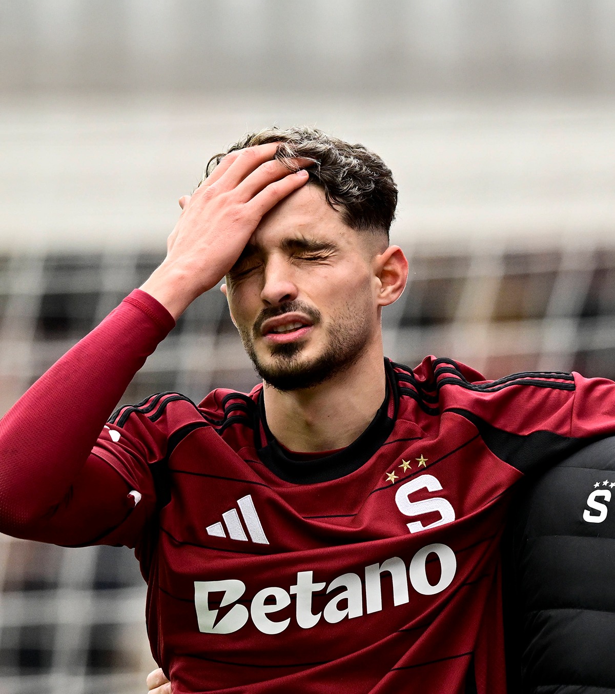 „Rrahmani joacă fără chef” Veste bună pentru Universitatea Craiova, înainte de meciul cu Sparta Praga: „Fanii își pierd răbdarea”