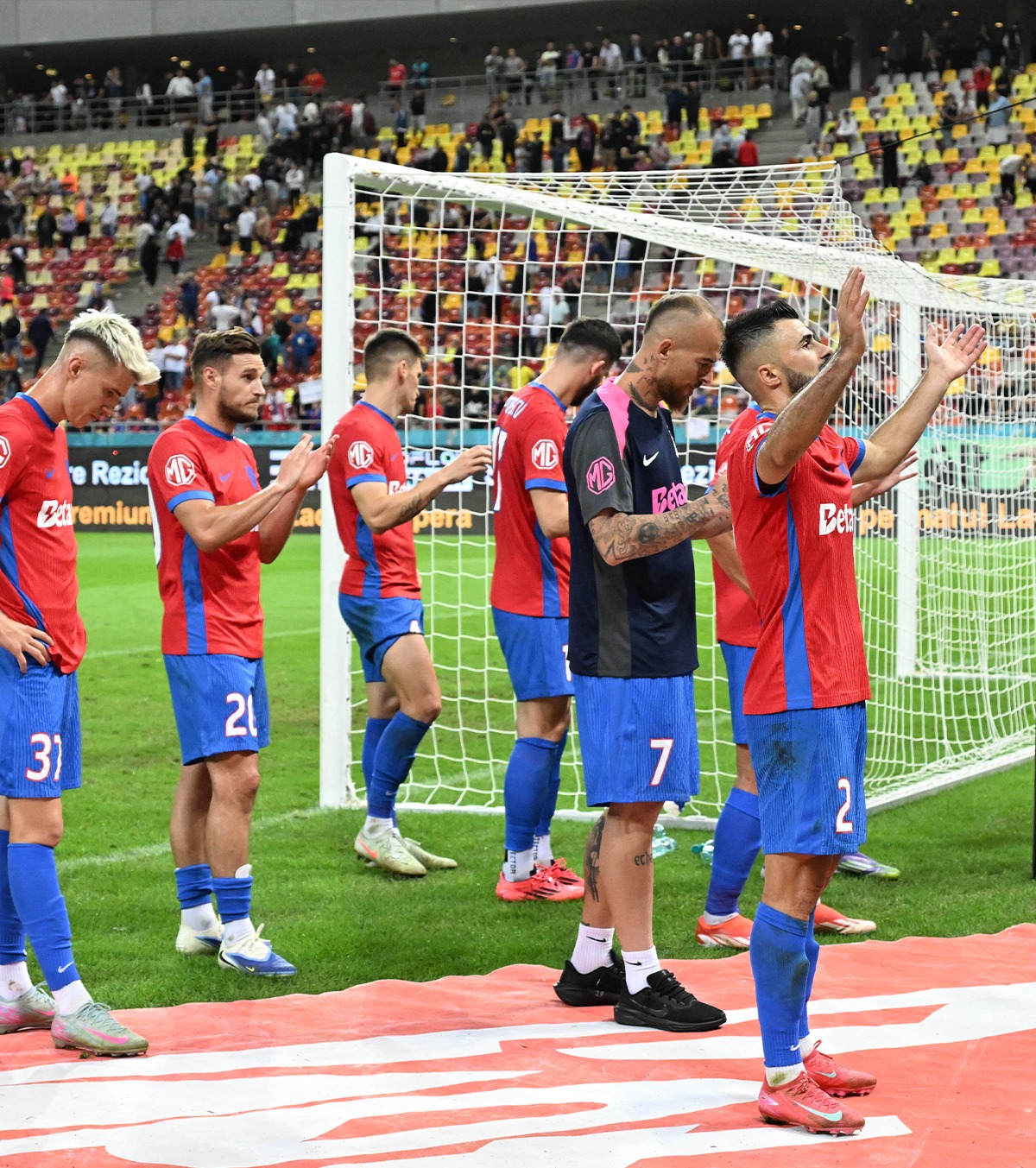 Semnează cu FCSB Patronul a luat o decizie importantă după victoria cu Farul: „Face banda, tată!”