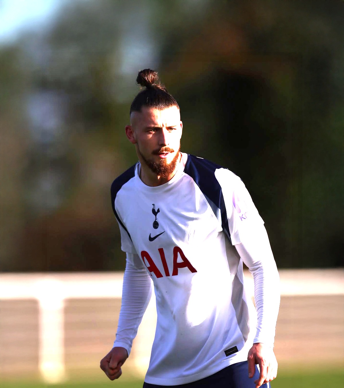 Drăgușin, din nou pe teren! E tot mai aproape de revenirea în Premier League. A bifat un nou meci la Tottenham » Mesajul transmis de român