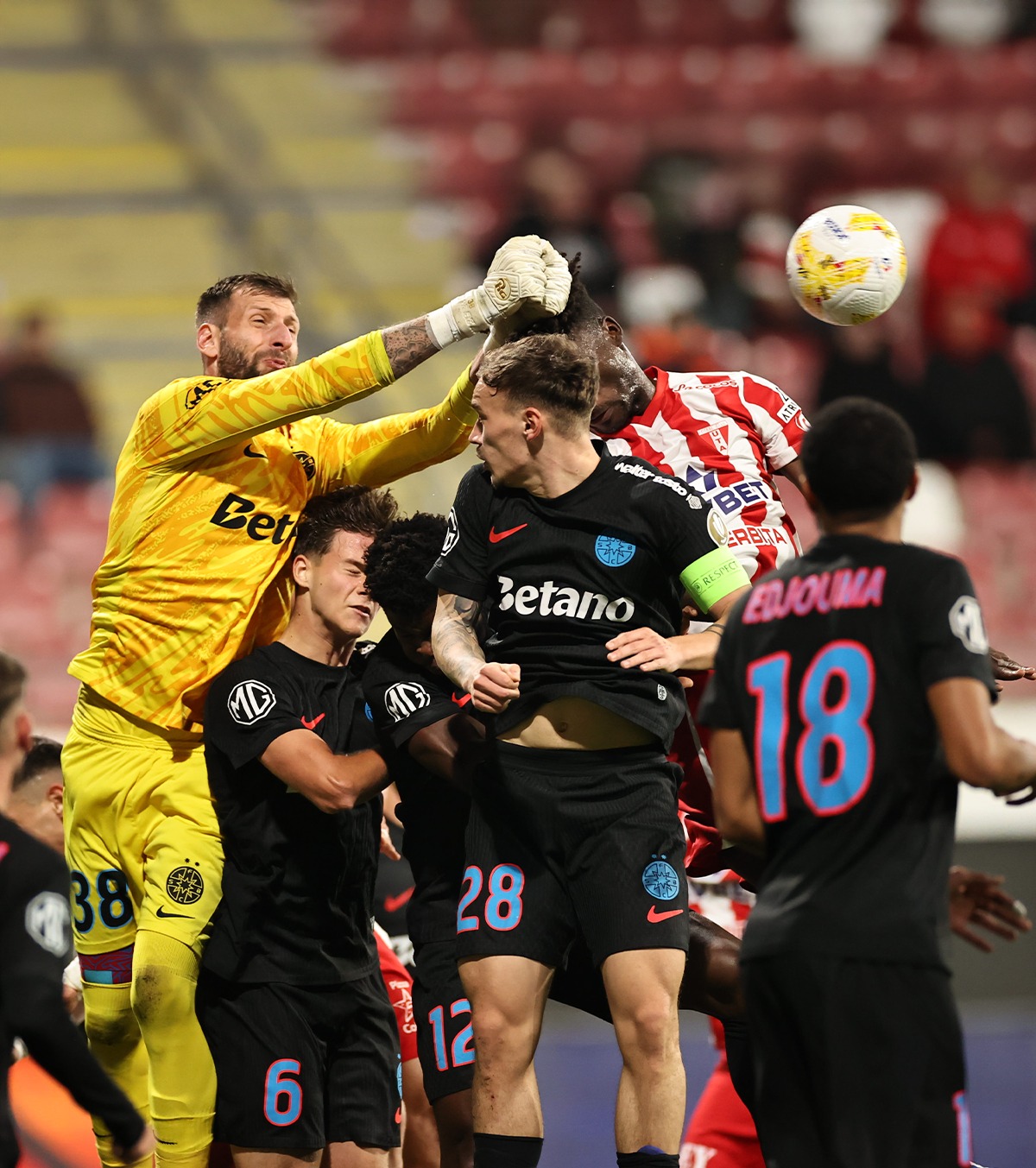 „Plictisiți, deconectați” Tiradă la adresa jucătorilor de la FCSB, după 0-3 cu UTA: „Nu poți să dai cu piciorul!”