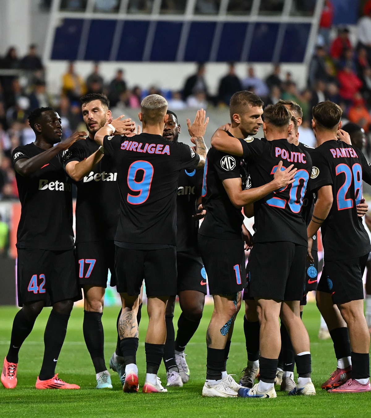 FCSB pierde încă un jucător Unul dintre elevii lui Elias Charalambous, convocat la națională » Pleacă la Cupa Africii pe Națiuni 