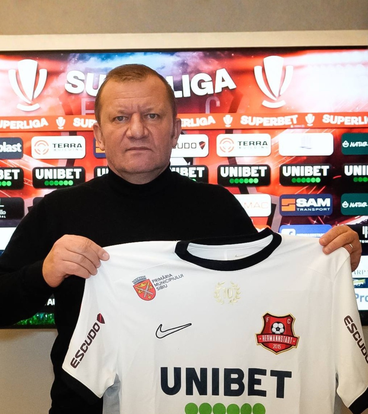 Dorinel Munteanu, prezentat oficial „Neamțul” este noul antrenor al celor de la Hermannstadt: „E cea mai mare provocare a mea”