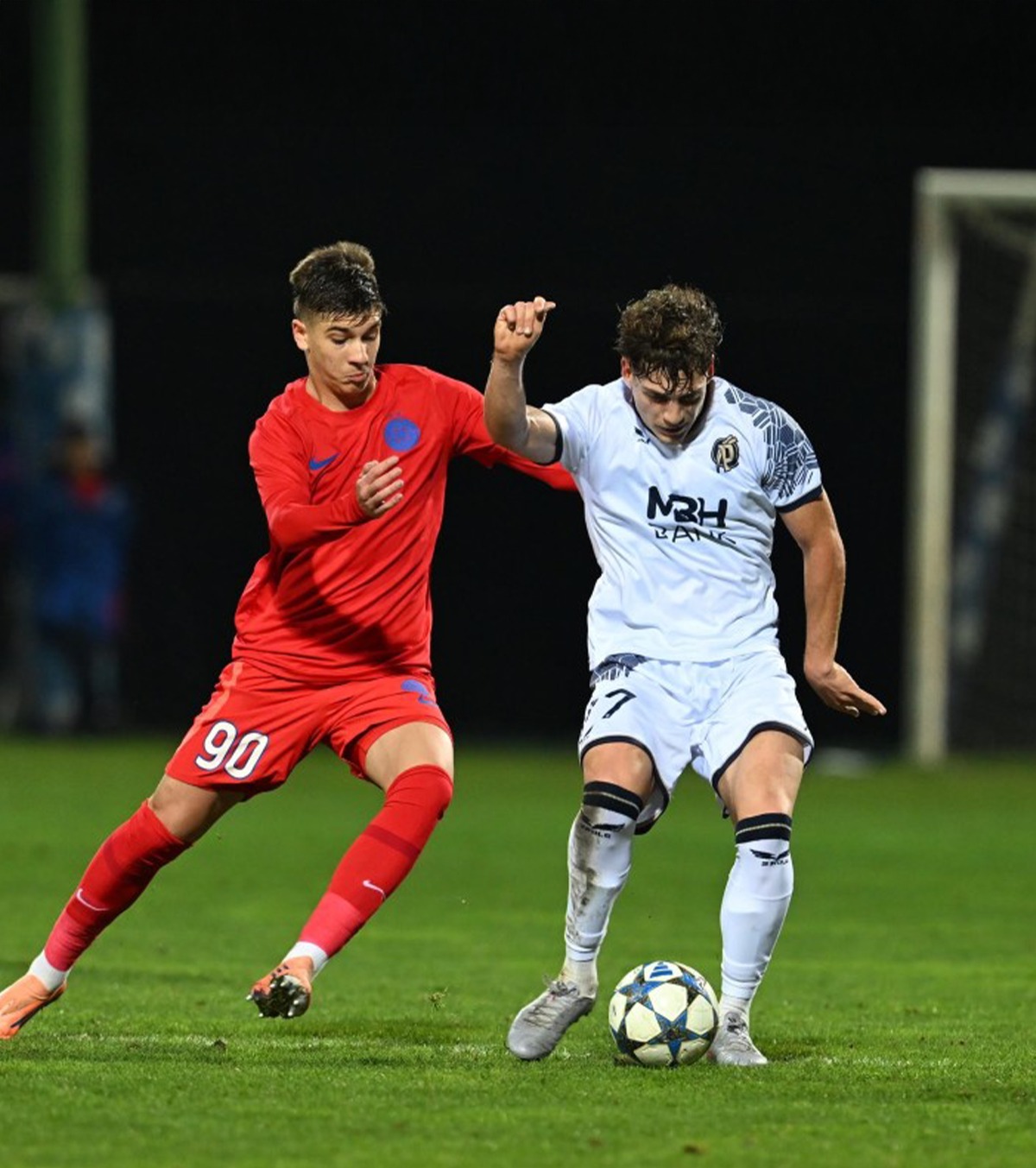 FCSB ratează „16-imile” Youth League Puștii campioanei au pierdut și returul cu Puskas Akademia, la loviturile de departajare