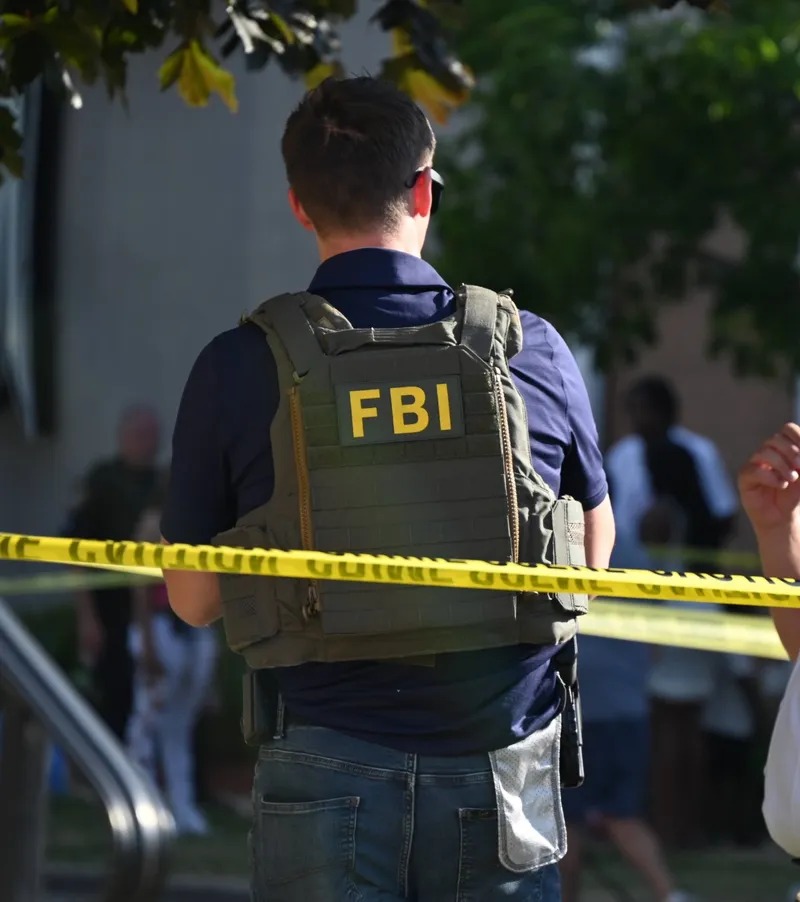 Recompensă uriașă pe capul unui olimpic FOTO. FBI a publicat o nouă imagine cu „El Jefe”, sportivul devenit baron al drogurilor + Suma propusă pentru capturare a crescut!