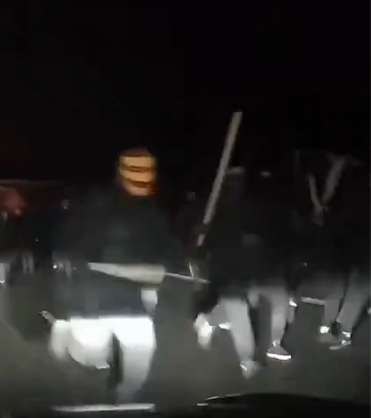 Atacați în Polonia Suporterii spanioli, bătuți cu ciocane și bâte pe autostradă » Ce s-a întâmplat