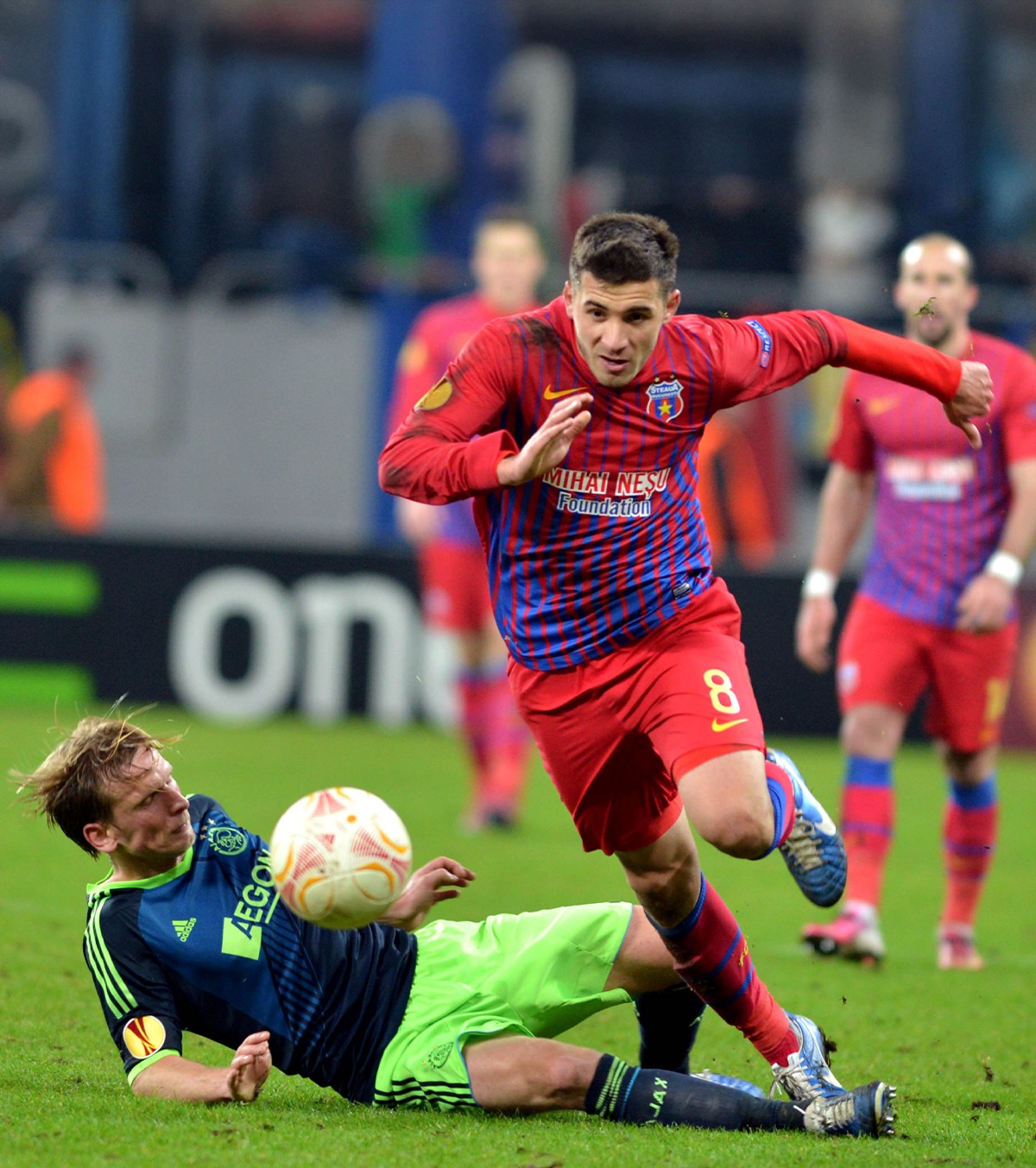 Unde intră în istorie victoria cu Feyenoord! SONDAJ GOLAZO.ro despre top 6 succese obținute de FCSB în cupele europene