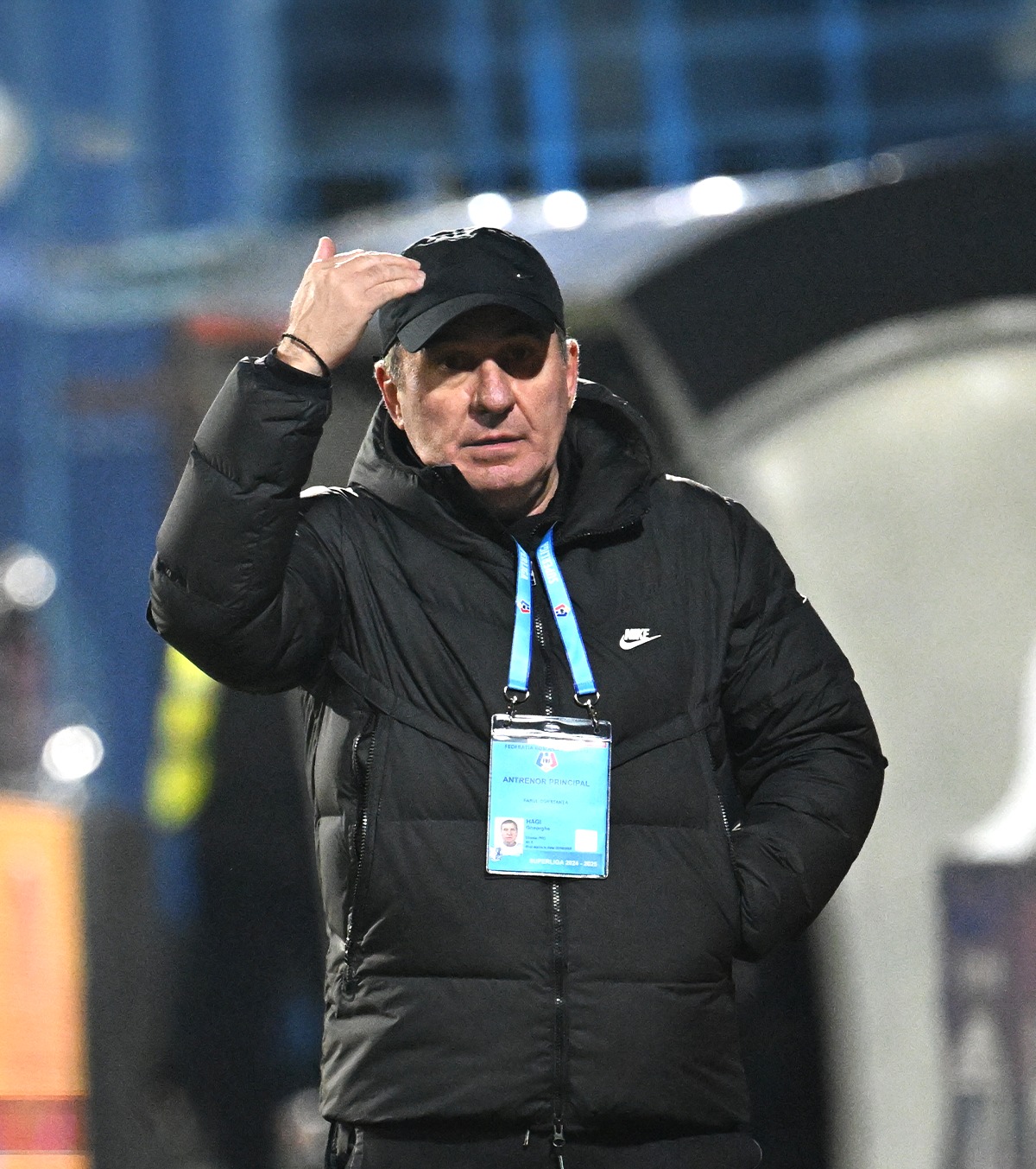 Pleacă de la Farul? Fotbalistul lui Hagi, dorit de o echipă de tradiție din străinătate » Clauza cu U Craiova complică discuțiile