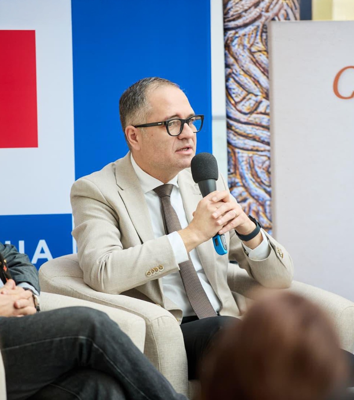 „E ilegal!” Bogdan Matei, președintele ANS, spune că salarizarea Cameliei Voinea intră sub incidența legii . „Greșeală uriașă”  