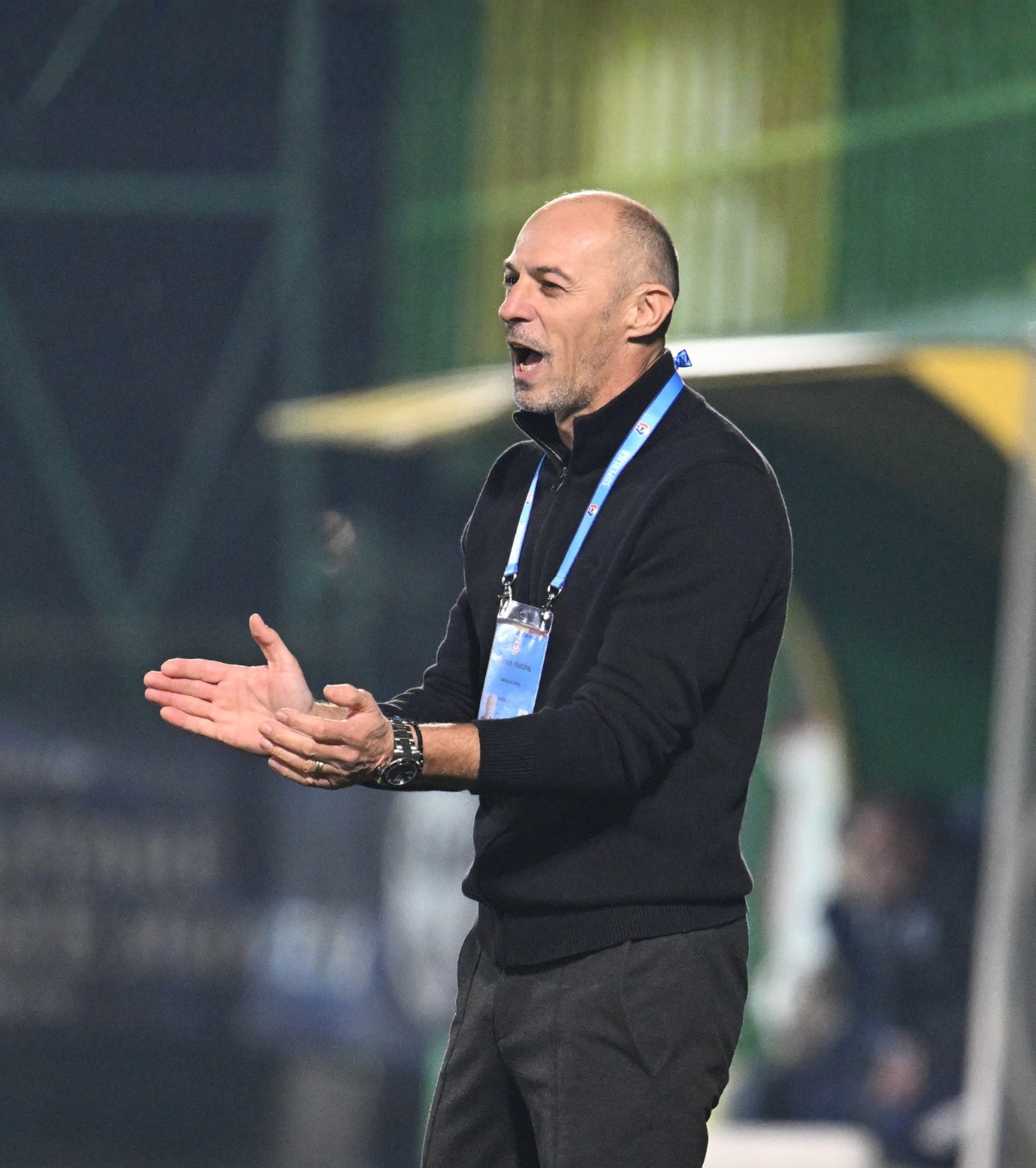 N-a văzut mai nimic! Bogdan Andone, încurcat de ceață la Oțelul - FC Argeș 1-2: „Nu știu cum au fost primite golurile” + Ce a spus Laszlo Balint