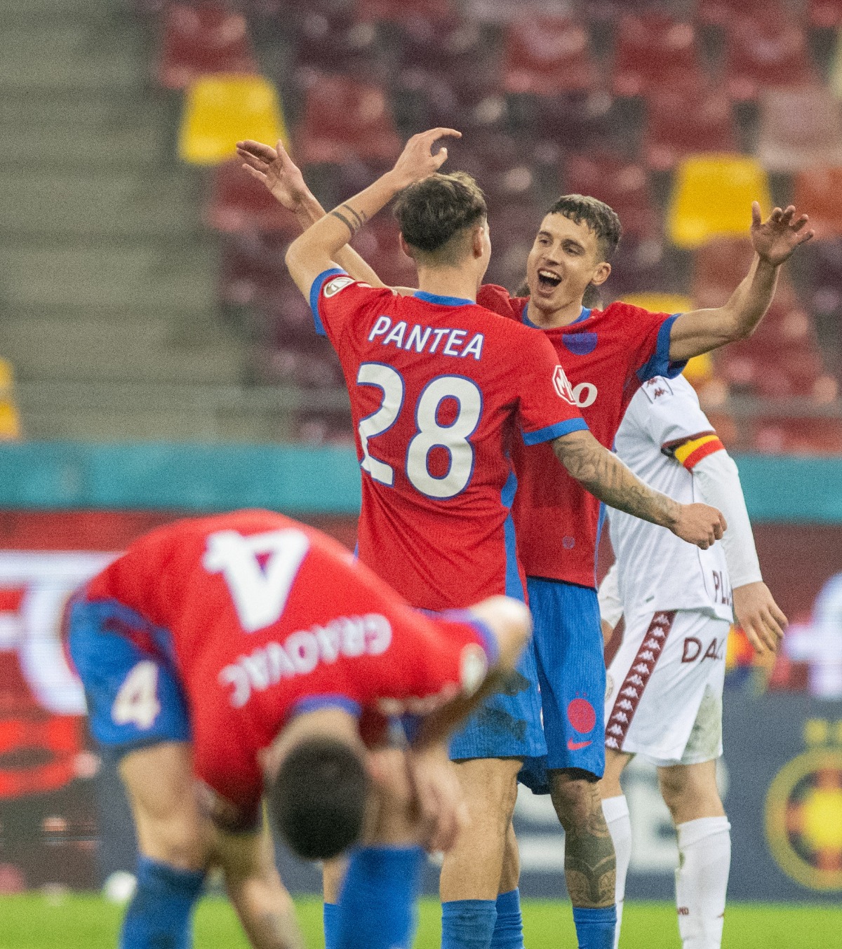 Cea mai mare audiență a sezonului FCSB - Rapid a făcut rating bun, fiind cel mai urmărit meci din acest campionat. Comparația cu Derby de România