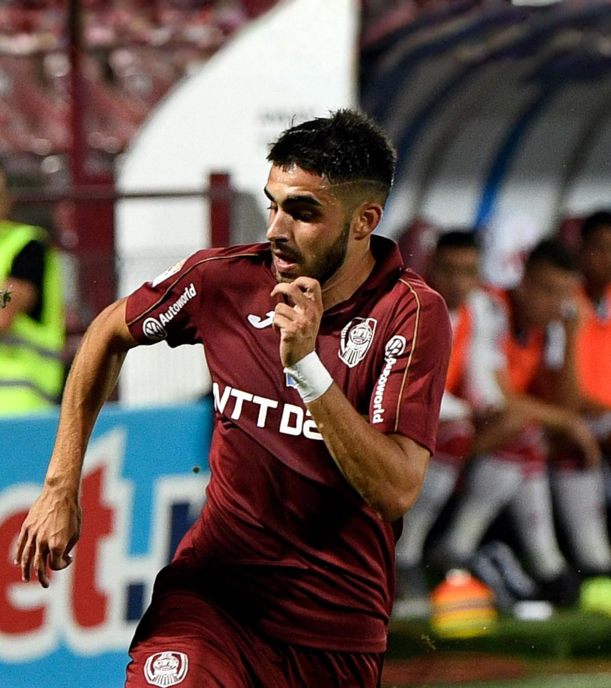 Regretă că a mers la CFR Cluj Jucătorul revelației din acest sezon, despre anii petrecuți în Gruia: „Eram tânăr, nu am realizat”