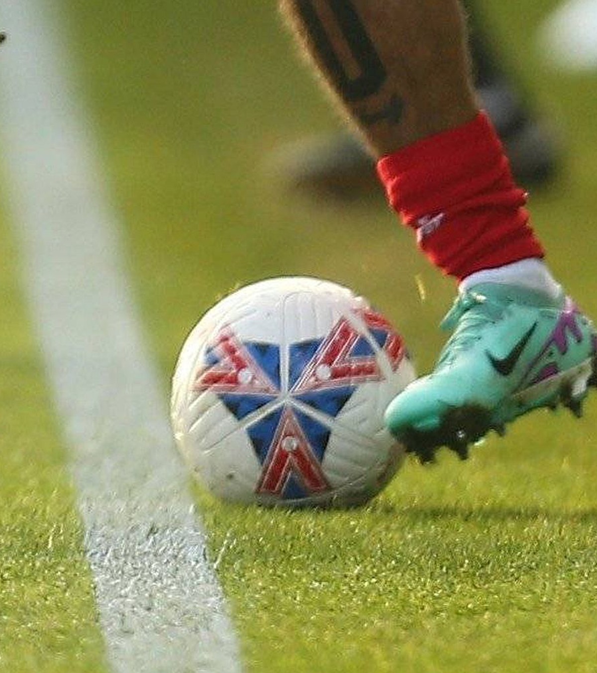 A ieșit sau nu mingea? FIFA testează o nouă tehnologie ca să evite controverse. Alt ajutor pentru arbitri și la ofsaid