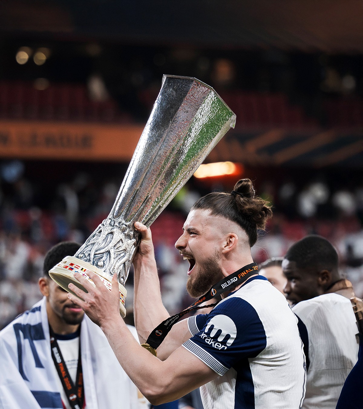 Cheia cazului Drăgușin Cine poate influența decisiv viitorul „tricolorului”. Ce s-a întâmplat în noiembrie și ce s-ar schimba în ianuarie