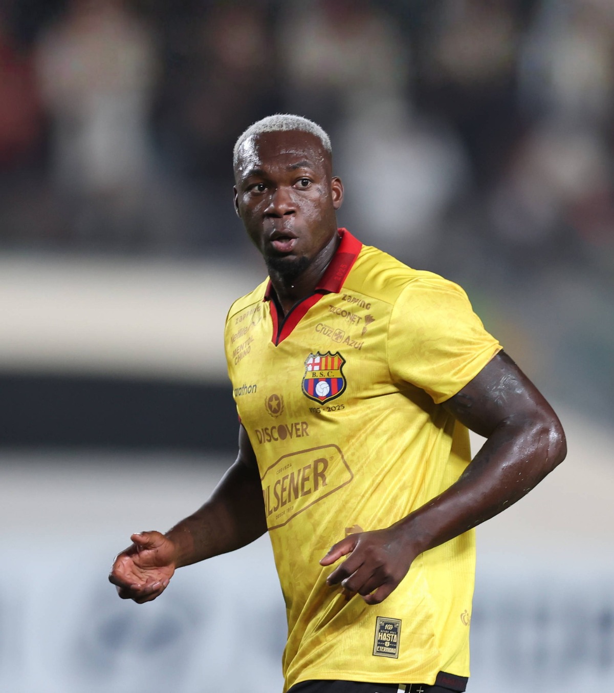 „Nu mai vreau să știu nimic de fotbal” Vrea să se retragă după ce colegul său a fost împușcat mortal: „Dacă gândeam cu capul, n-aș fi venit aici”