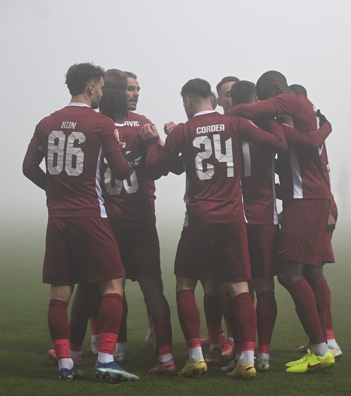 Schimbări la CFR Cluj Trei jucători pleacă, alții vin: „Aș fi vrut să fie la reunire” » Despre cine este vorba