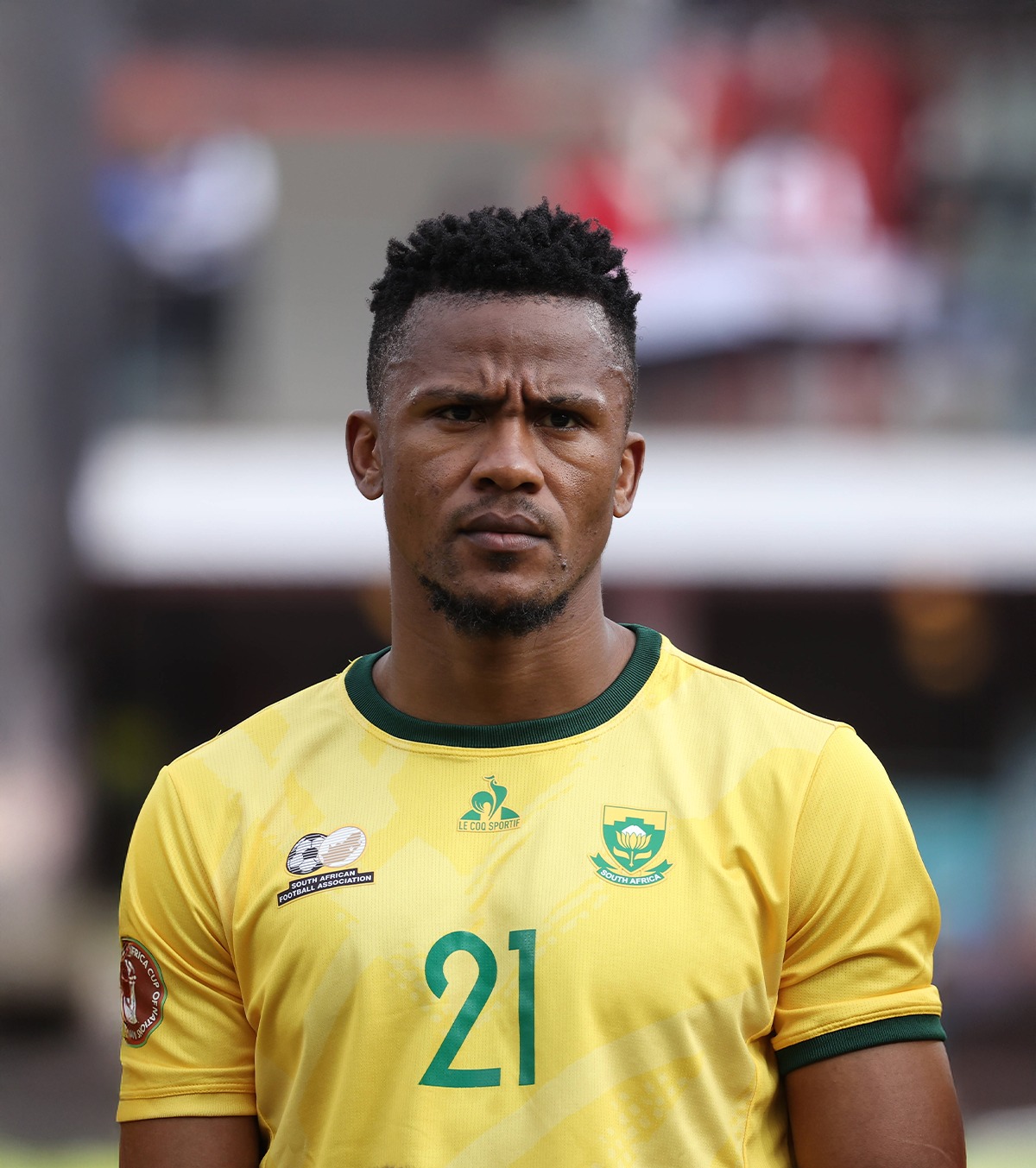 Ngezana, out de la Cupa Africii Fundașul campioanei, eliminat de rivalul Epassy! Duel tare pentru dinamovist în sferturi