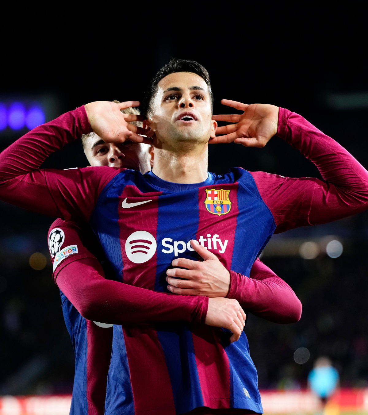 Barcelona îi dă planurile peste cap lui Chivu Fotbalistul care se înțelesese cu Inter semnează cu formația catalană » Decizia românului