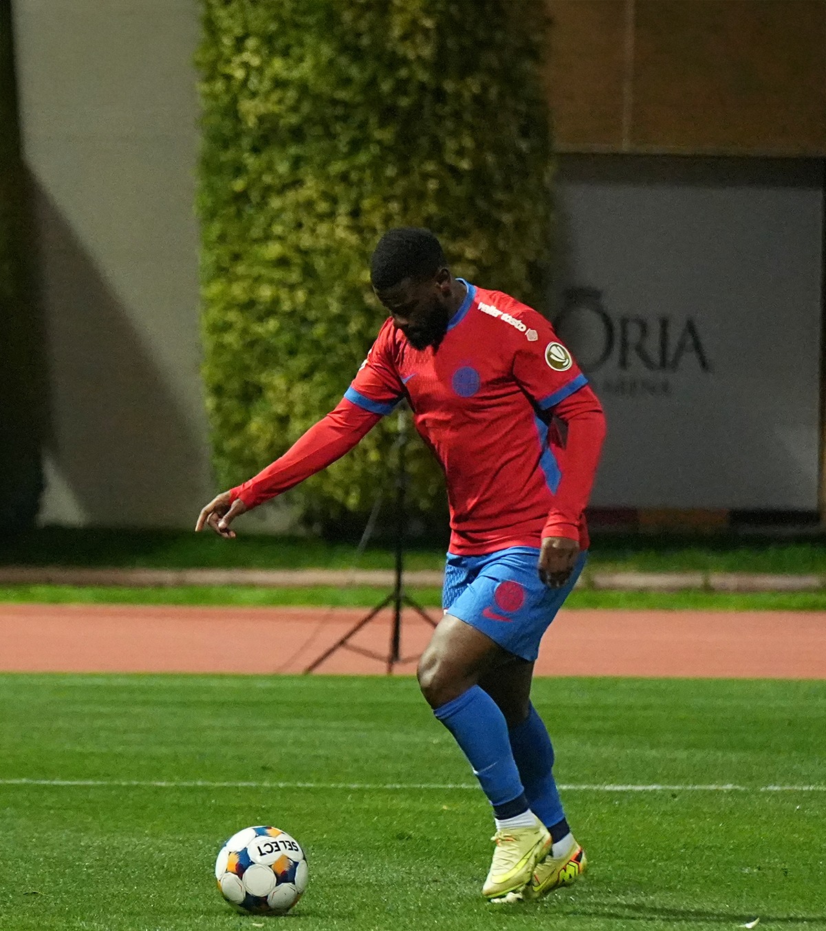 „Asta ne-a lipsit cu Beșiktaș” Thiam, după eșecul FCSB din Antalya:  „Trebuie să facem asta” » Ce spune despre Andre Duarte