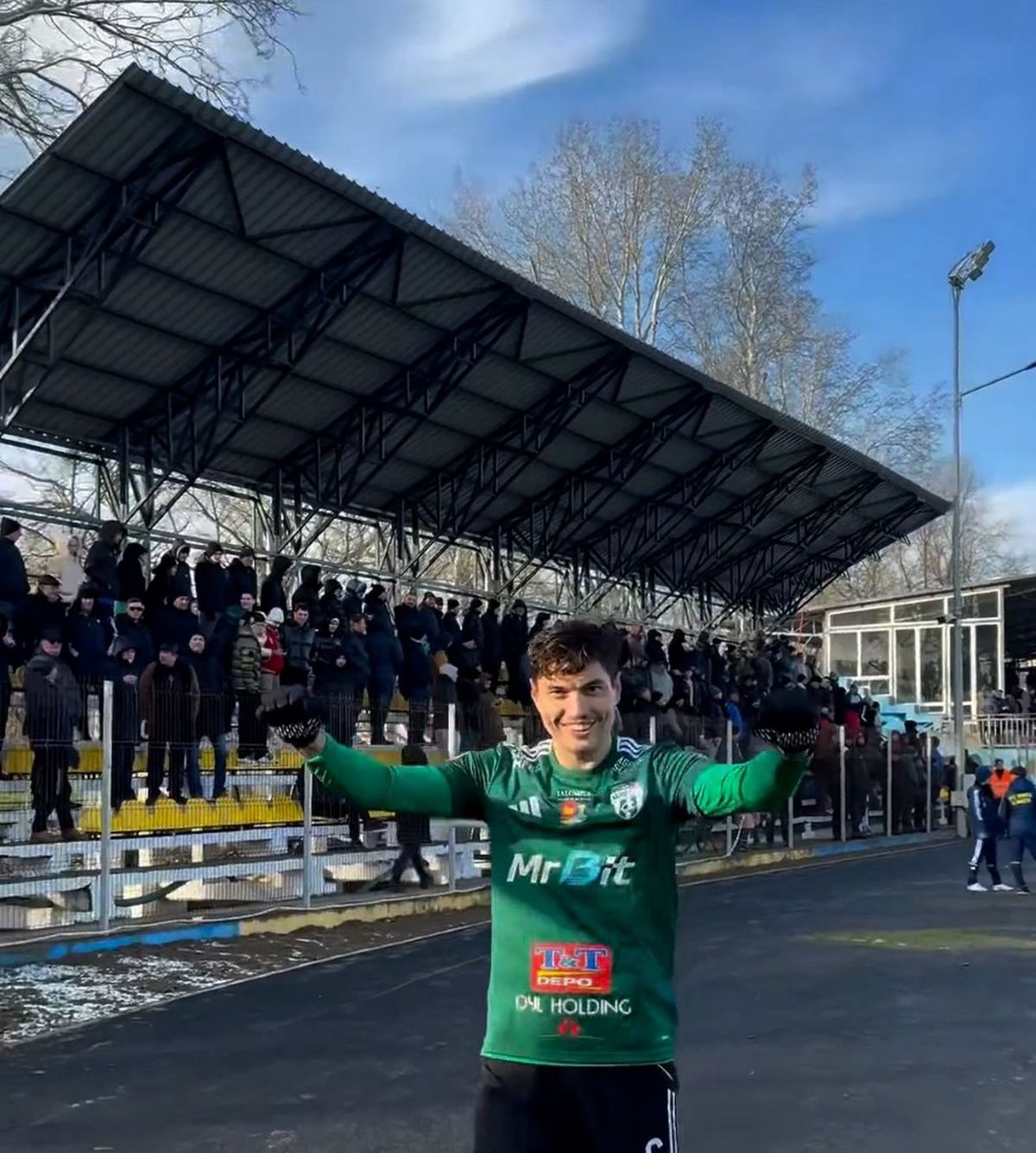 Arenă nouă în Liga 1 FOTO. Stadionul „1 Mai” a fost inaugurat după renovare » Care e primul meci oficial pe care îl va găzdui