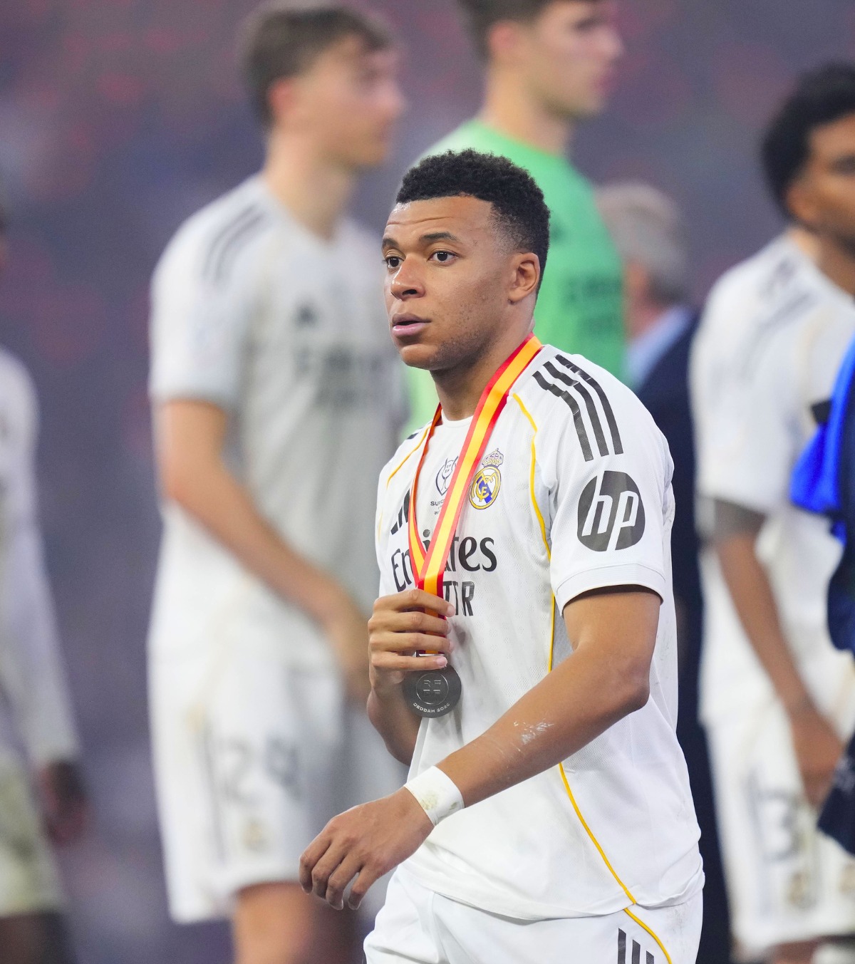 Gesturile lui Mbappe au șocat Barcelona Ce spune Real Madrid despre atitudinea starului francez + Gestul obscen făcut de Pau Cubarsi