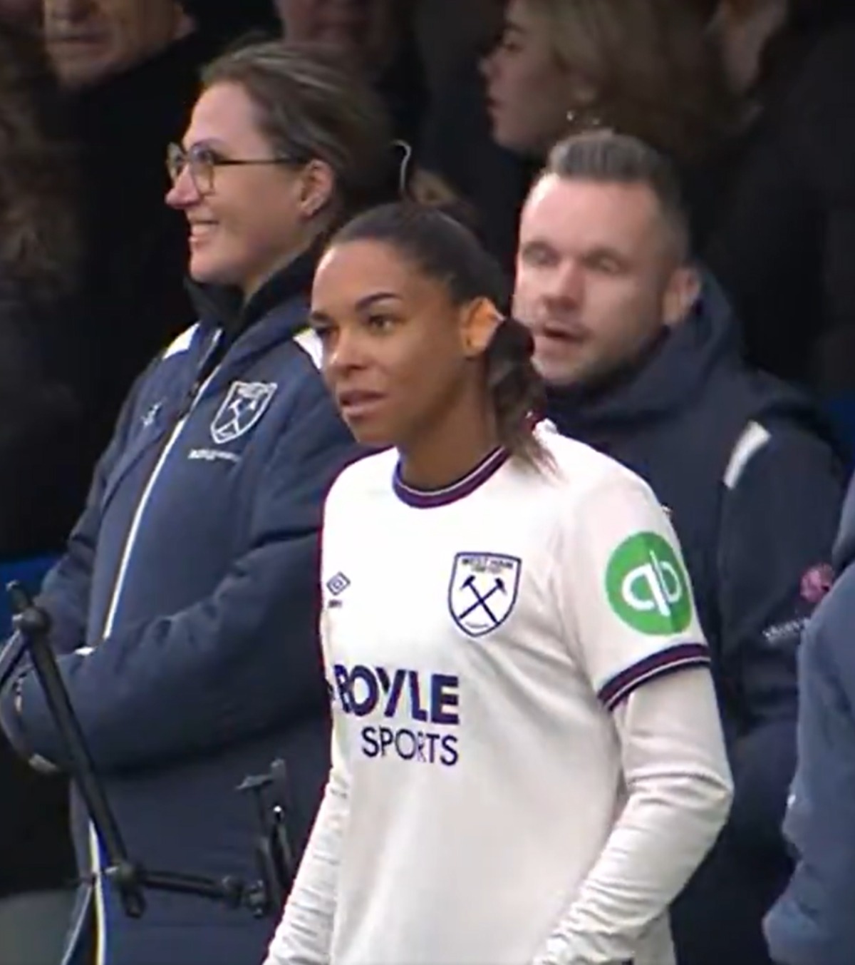 Debut refuzat Motivul pentru care o jucătoare de la West Ham nu a fost lăsată să joace în partida cu Chelsea: „Are nevoie de medic să îl scoată”