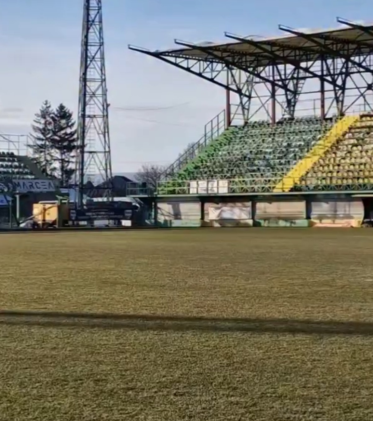 „Nu e nevoie de patine”  Mesaj ironic al lui FC Argeș cu privire la  starea terenului din Mioveni, înainte de meciul cu FCSB